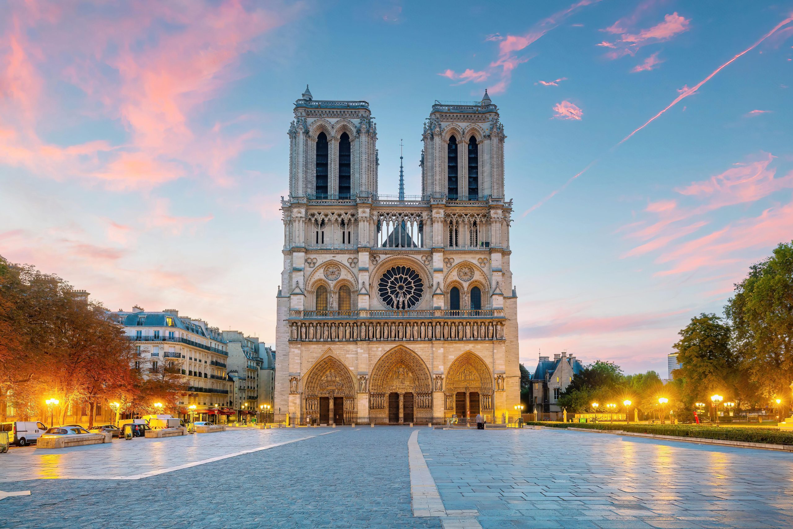 Paris: Notre-Dame Exclusive Private Guided Tour – Paris, France