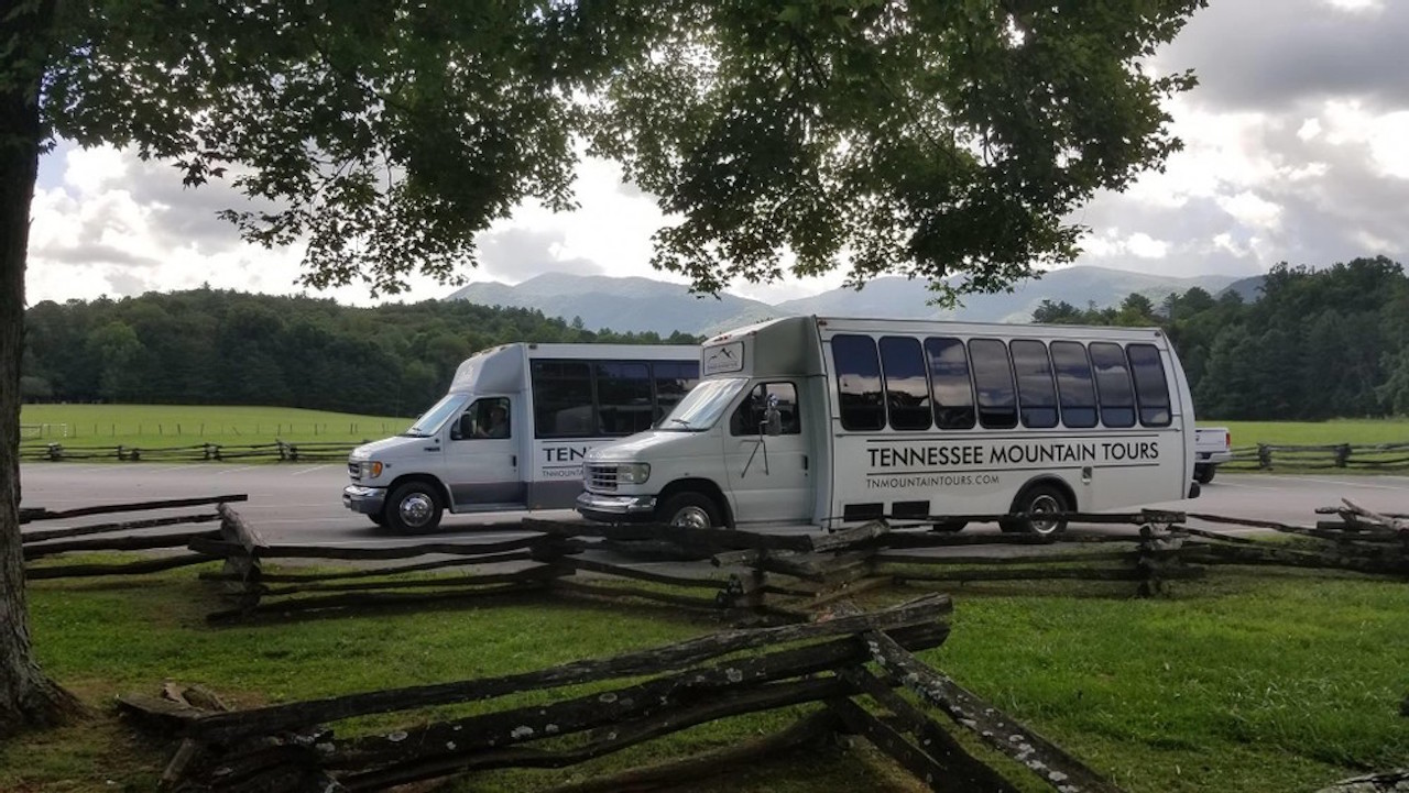 Pigeon Forge: Cade’s Cove Culture and History Driving Tour – Great Smoky Mountains National Park, Tennessee