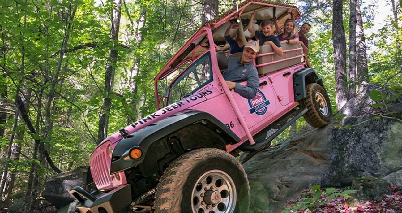 Pigeon Forge: Newfound Gap and Smoky Mountains Jeep Tour – Newfound Gap, Tennessee