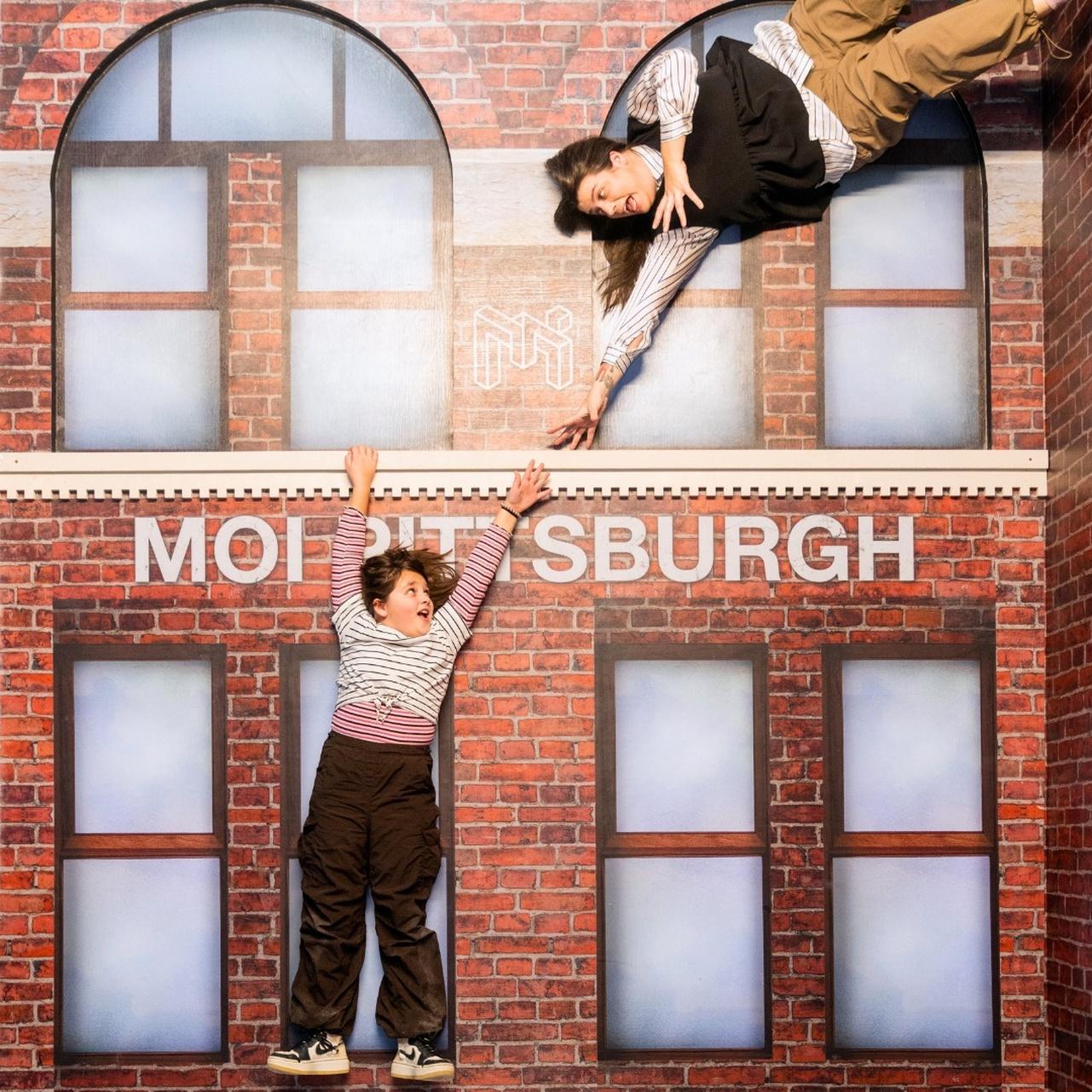 Pittsburgh: Museum of Illusions Entrance Ticket – Pittsburgh, Pennsylvania