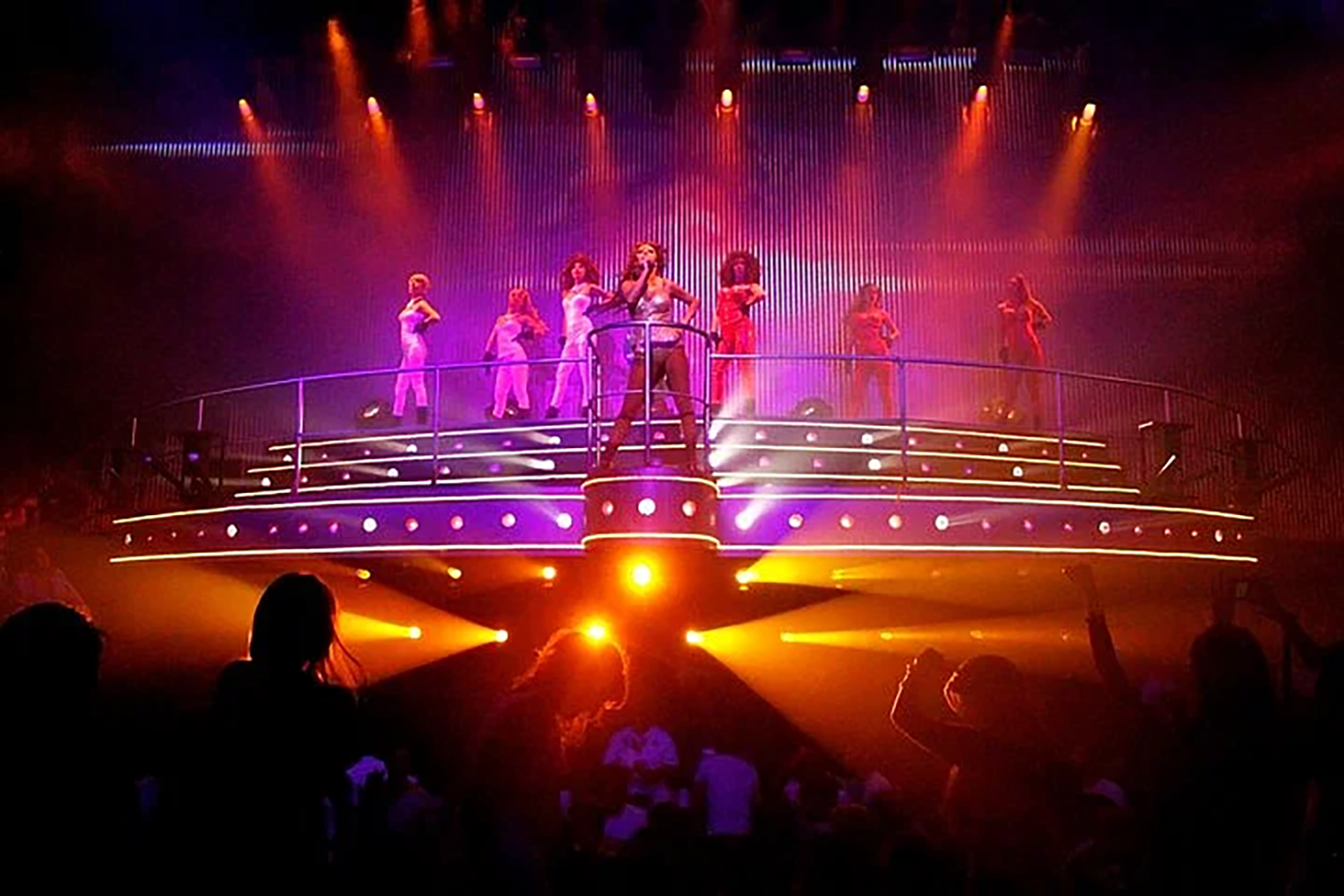 Playa del Carmen: Coco Bongo Nightclub Entry Ticket – Playa del Carmen, Mexico