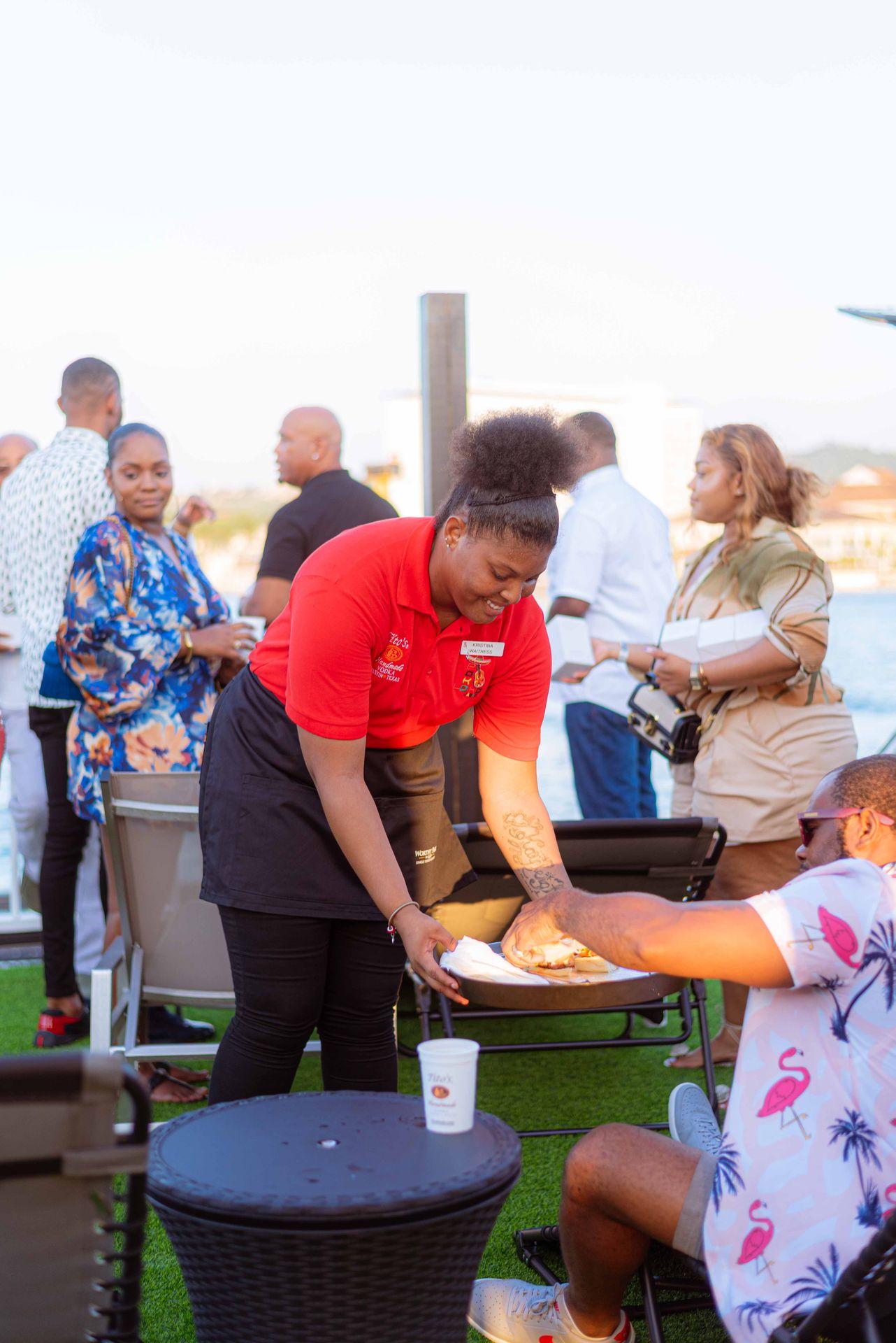 Poko Loko Floating Bar: Island Chill Ocho Rios & Falmouth – Ocho Rios, Jamaica