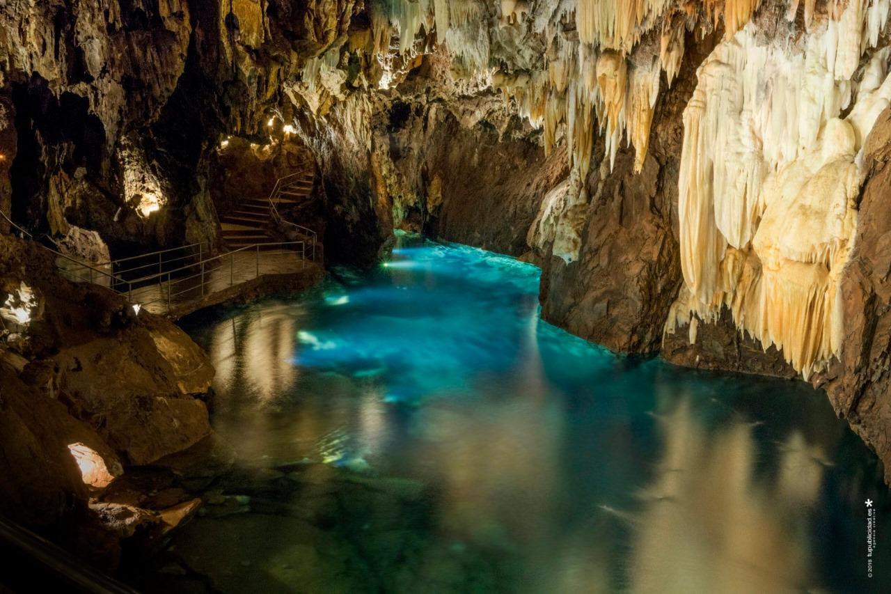 Private Excursion to Cuevas las Maravillas & Altos de Chavón – Cave of Wonders, Dominican Republic