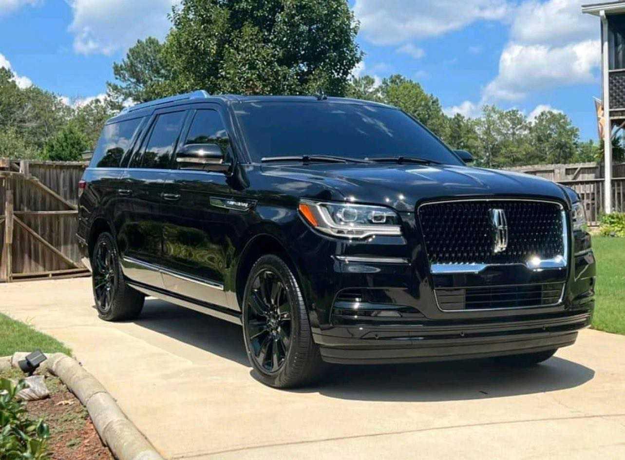 Private transfer: Burlington Executive Airport to Whitby – Burlington, Canada