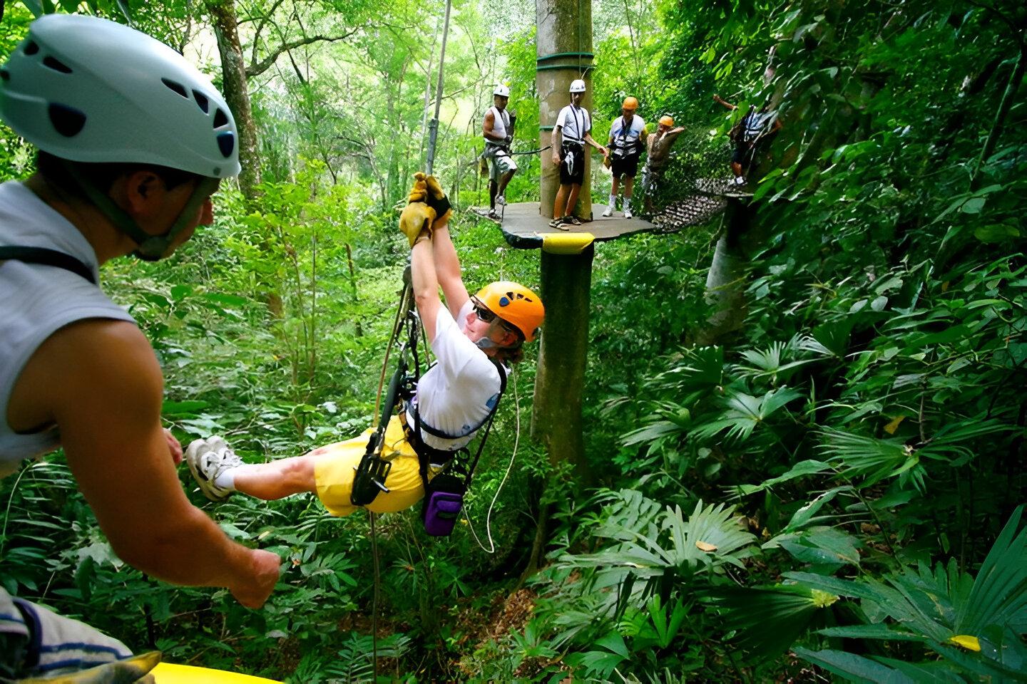 Puerto Limón: Tortuguero Canals & Zipline Adventure Tour – Puerto Limón, Costa Rica