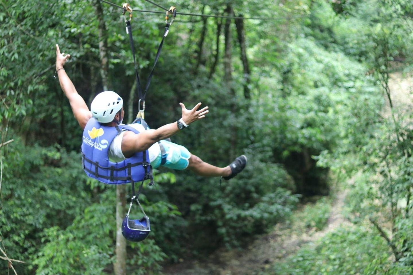 Puerto Plata/Amber Cove: Zipline and Waterfalls with Lunch – Puerto Plata, Dominican Republic