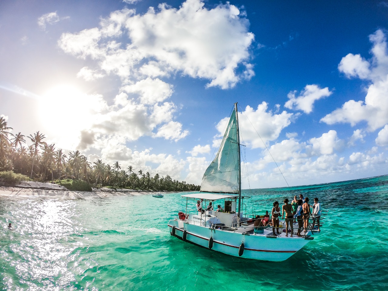 Punta Cana: Group Catamaran Tour with Drinks and Snacks – Punta Cana, Dominican Republic