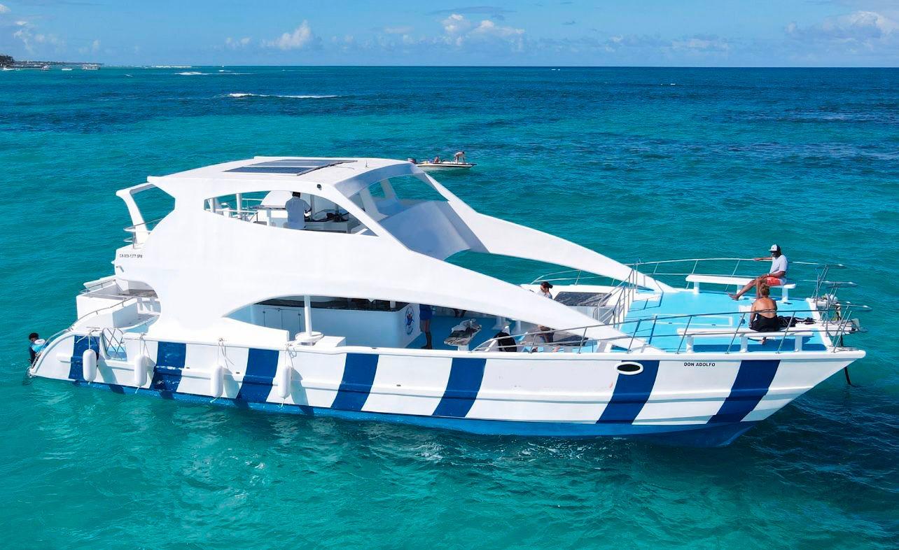 Punta Cana: Party Boat with Snorkeling, Open Bar And Hip Hop – Punta Cana, Dominican Republic