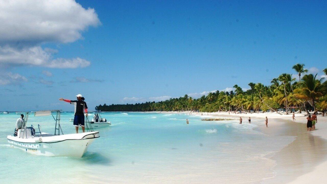Punta Cana: Saona Island Speedboat and Catamaran Tour – Punta Cana, Dominican Republic