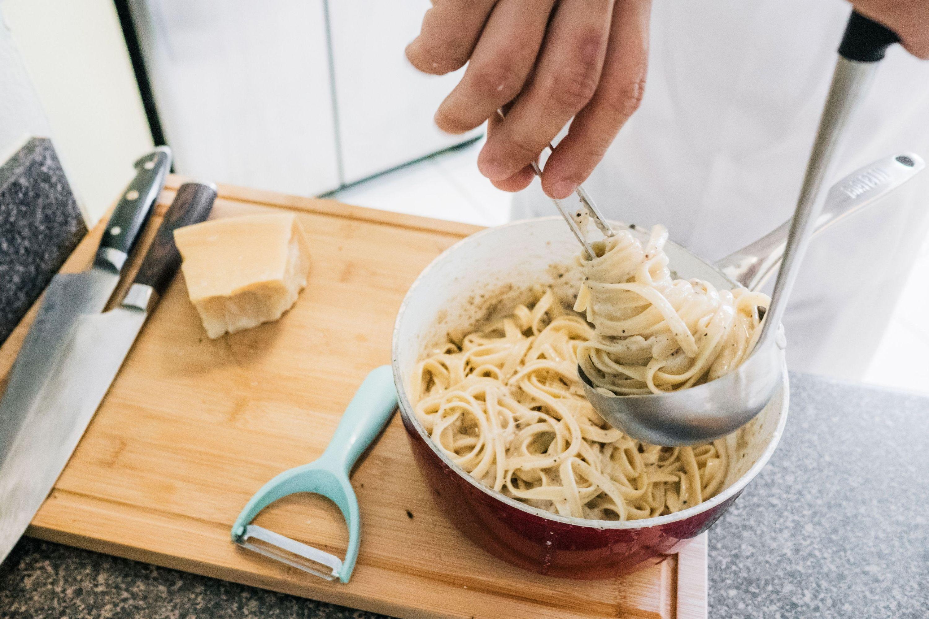 Raleigh: Pasta Making Cooking Classes at a Craft Beer Bar – Raleigh, North Carolina