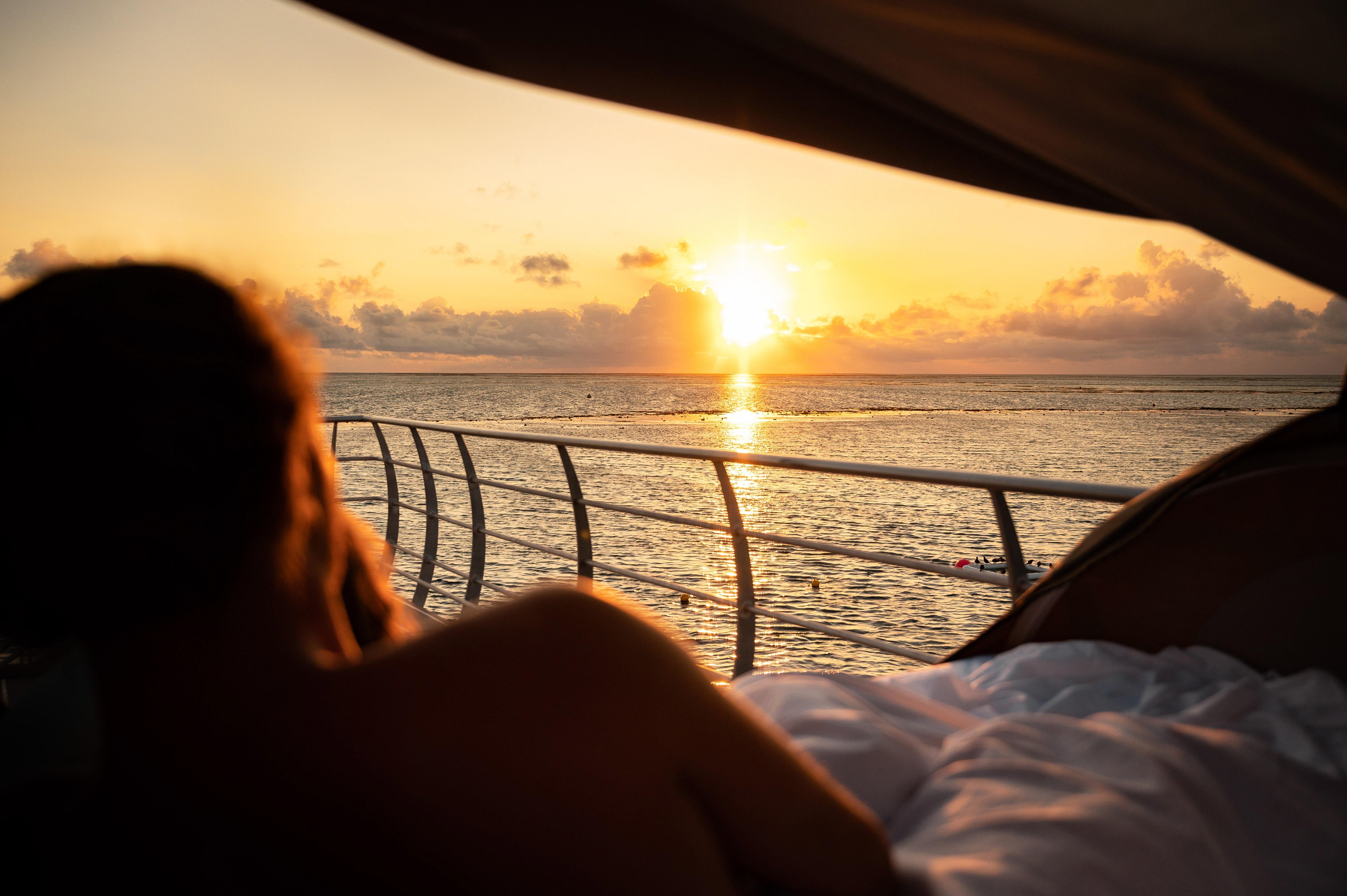 Reef Sleep: 2-Day Great Barrier Reef Pontoon & Gourmet Meals – Airlie Beach, Australia