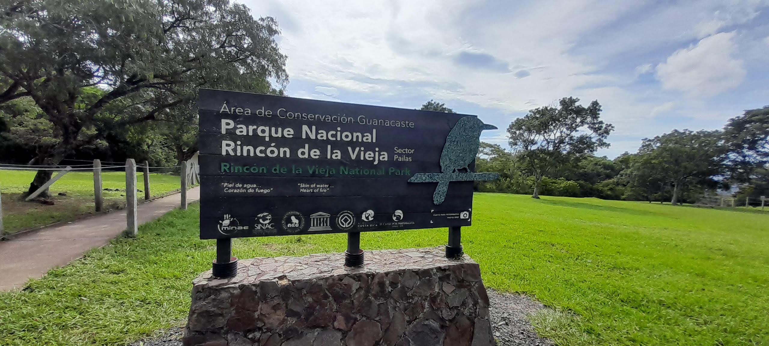 Rincon de la Vieja Volcano:Naturalist Guide+ NP Entrance fee – Rincón de la Vieja Volcano, Costa Rica