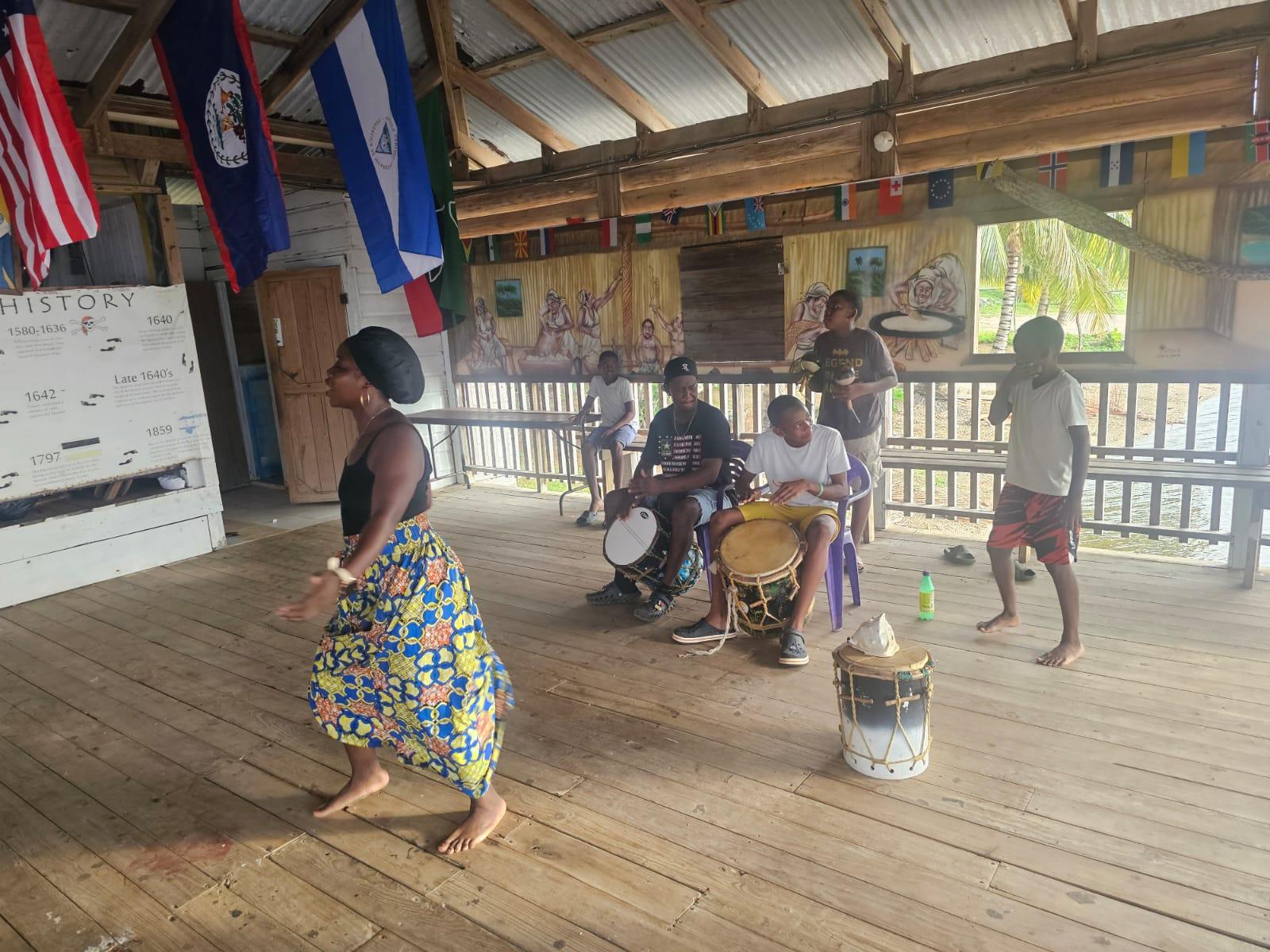 Roatan: East End Tour with Garifuna Culture & Mangroves – Honduras