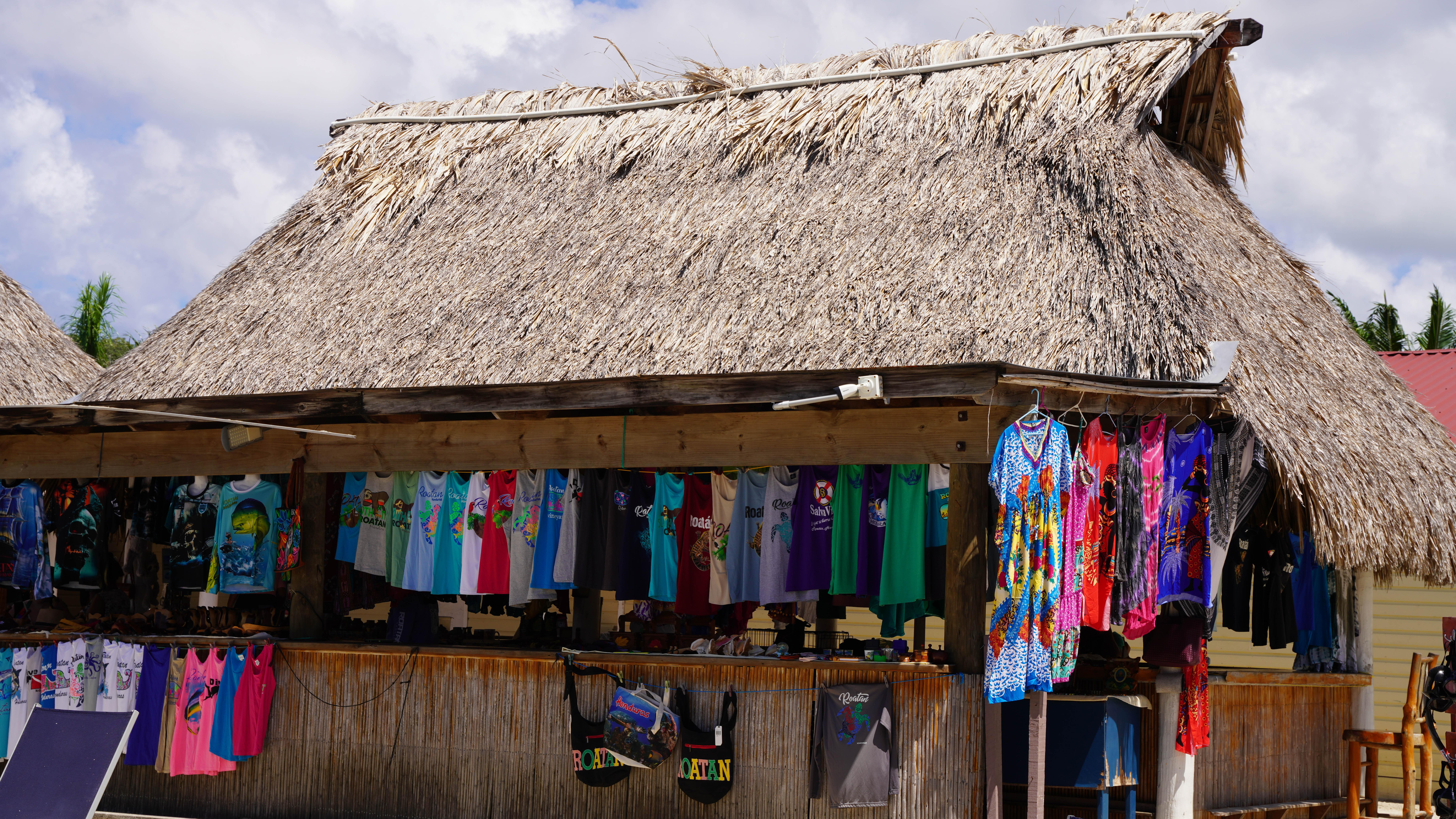 Roatan: East Island Tour with Mangrove – Punta Gorda, Belize