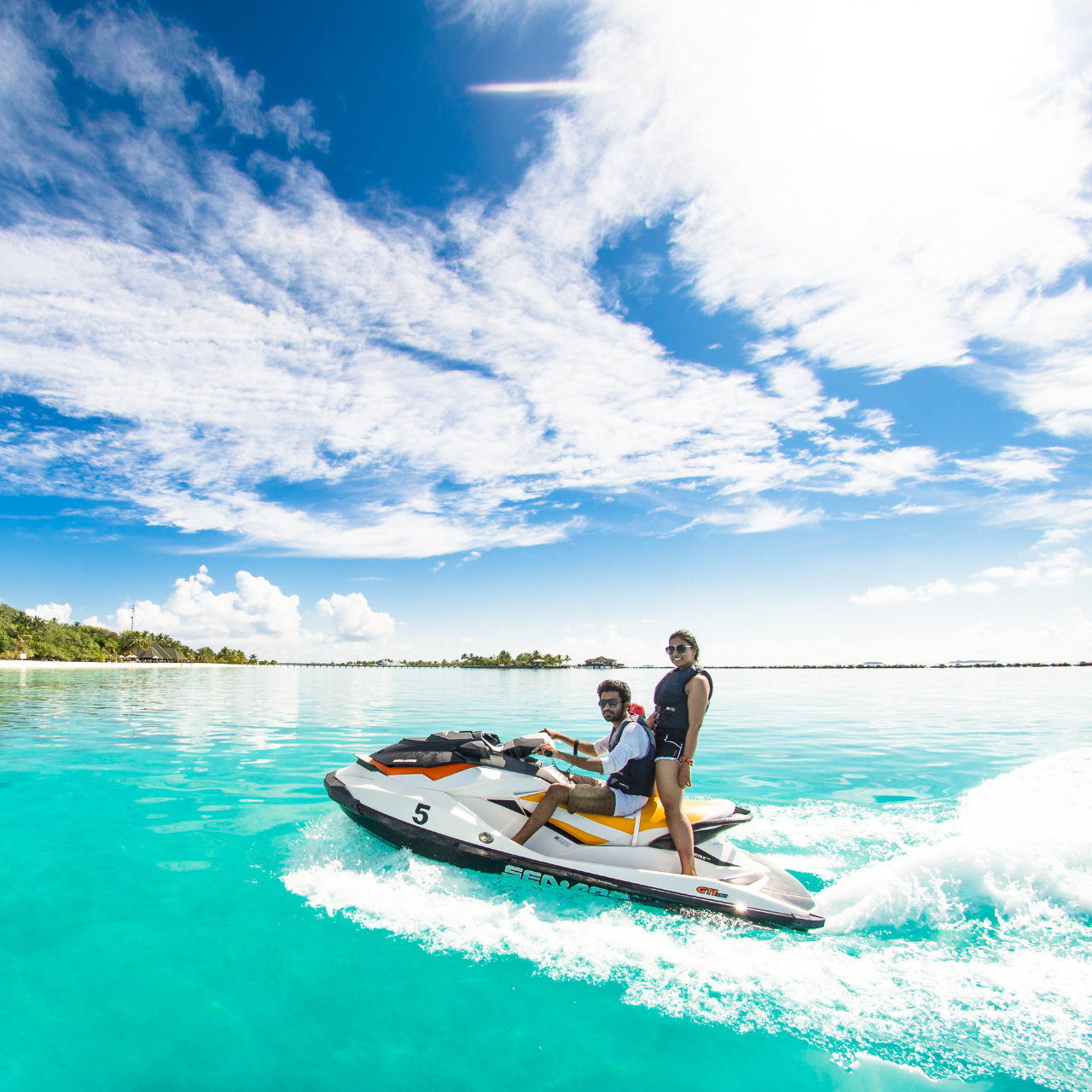 Roatan: Jet Ski Tour’s at West Bay Beach – Honduras