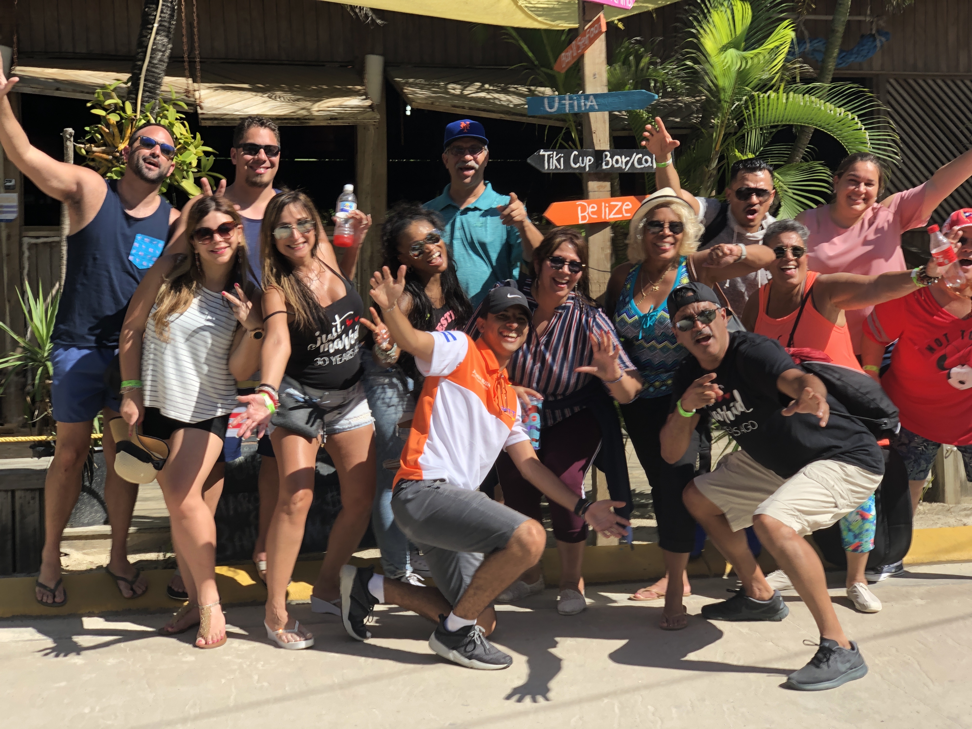 Roatán: Private Customizable Island Exploration Tour – Honduras