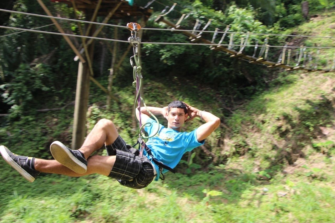 Roatan: Private Zip-Line Tour – Honduras