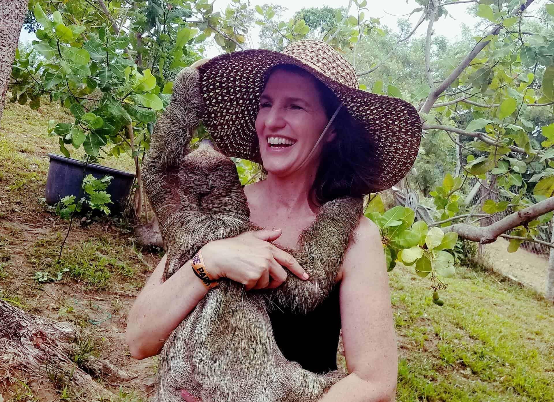 Roatán: Sloth and Monkey Sanctuary & Chocolate Tasting Tour – Honduras
