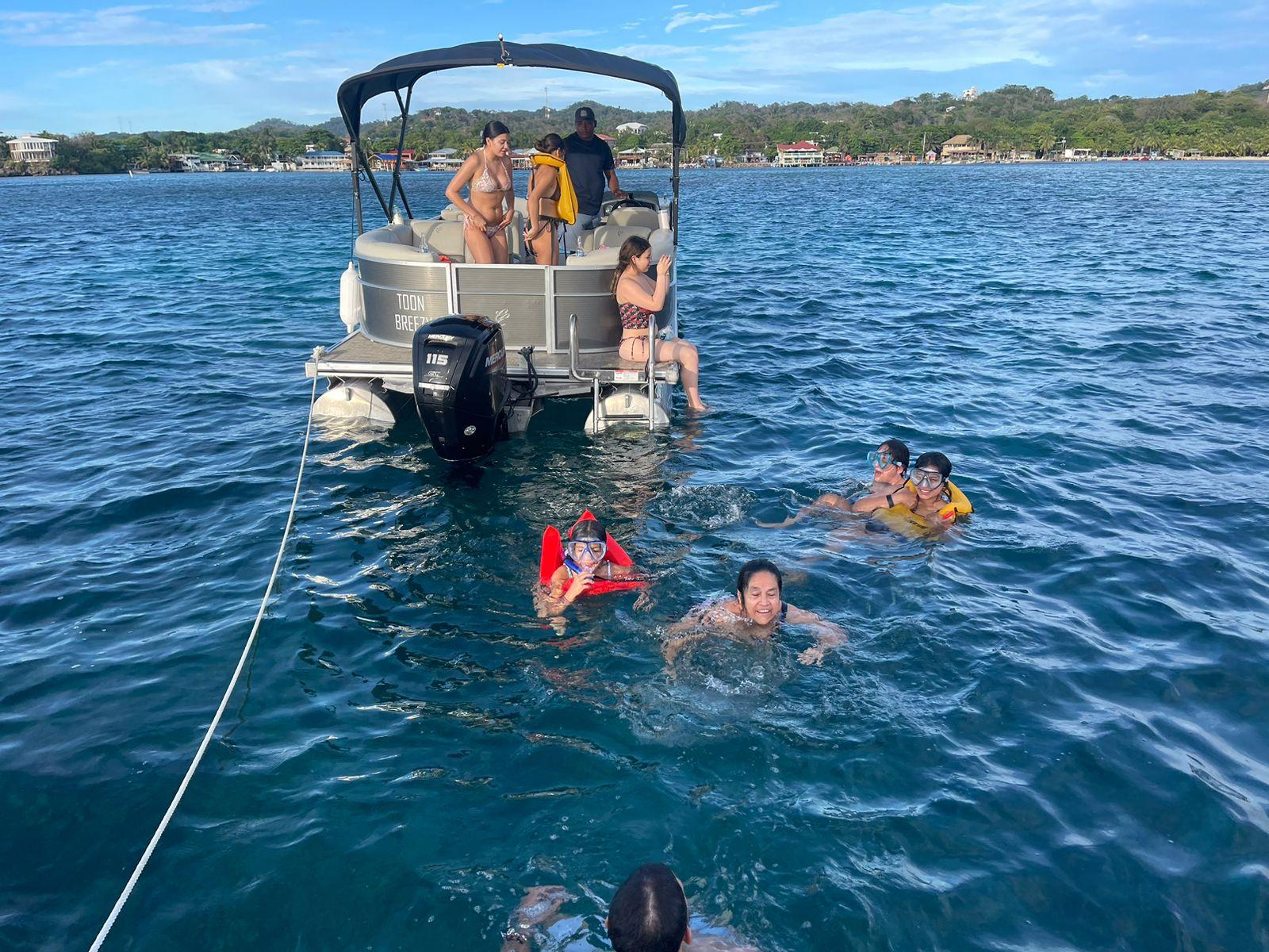 Roatan: Sloths, toucans, beach, food, history, and culture – Honduras