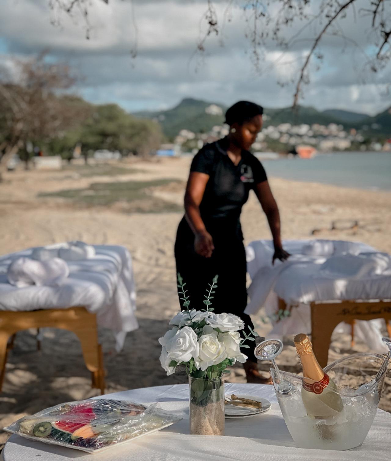 Saint Lucia Beach Massage Experience – Saint Lucia