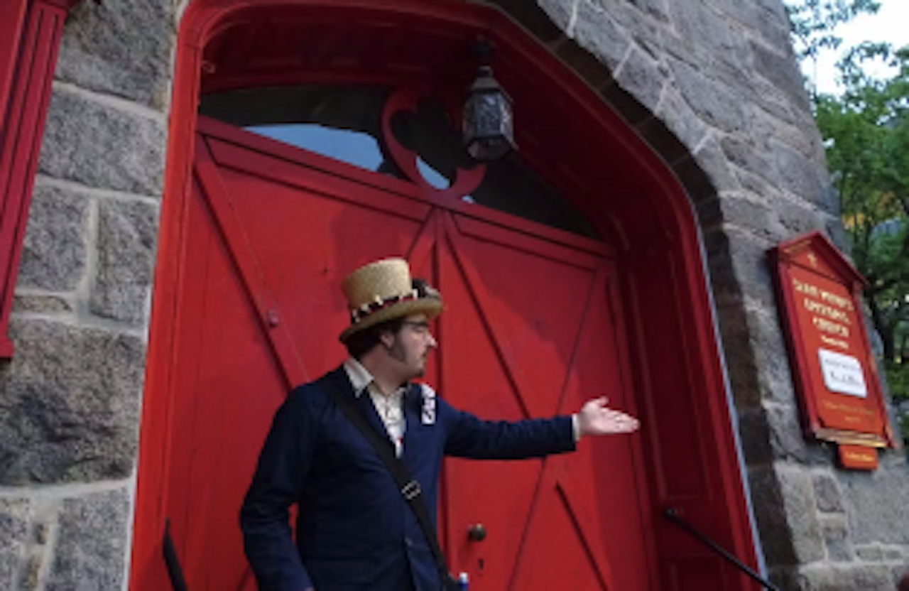 Salem: Voodoo, Vampires, and Ghosts Guided Walking Tour – Salem, Massachusetts