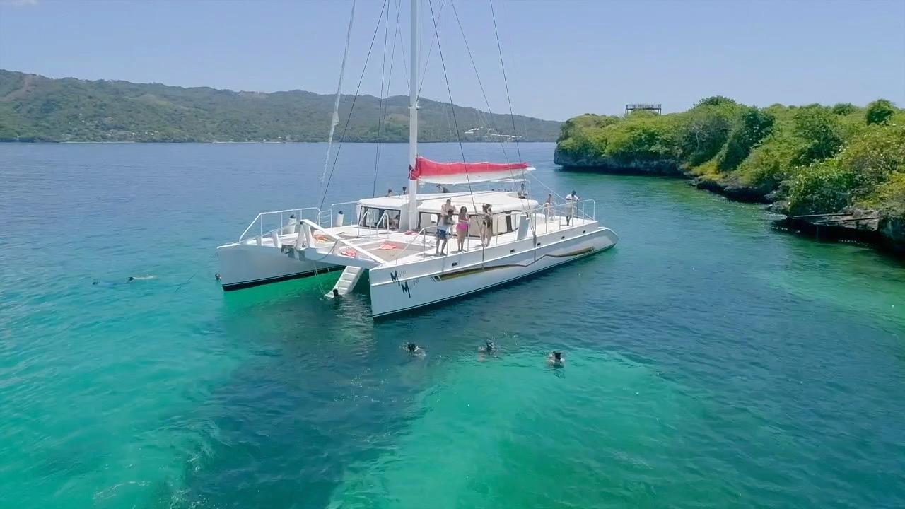 Samaná: Catamaran Boat Tour with Snorkeling and Lunch – Cayo Levantado, Dominican Republic