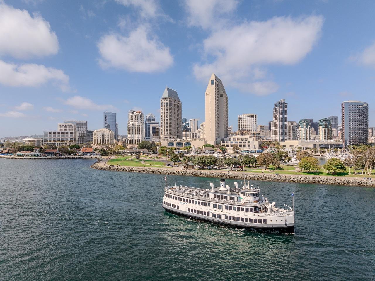 San Diego: City Cruises Best of the Bay Scenic Harbor Tour – San Diego, California