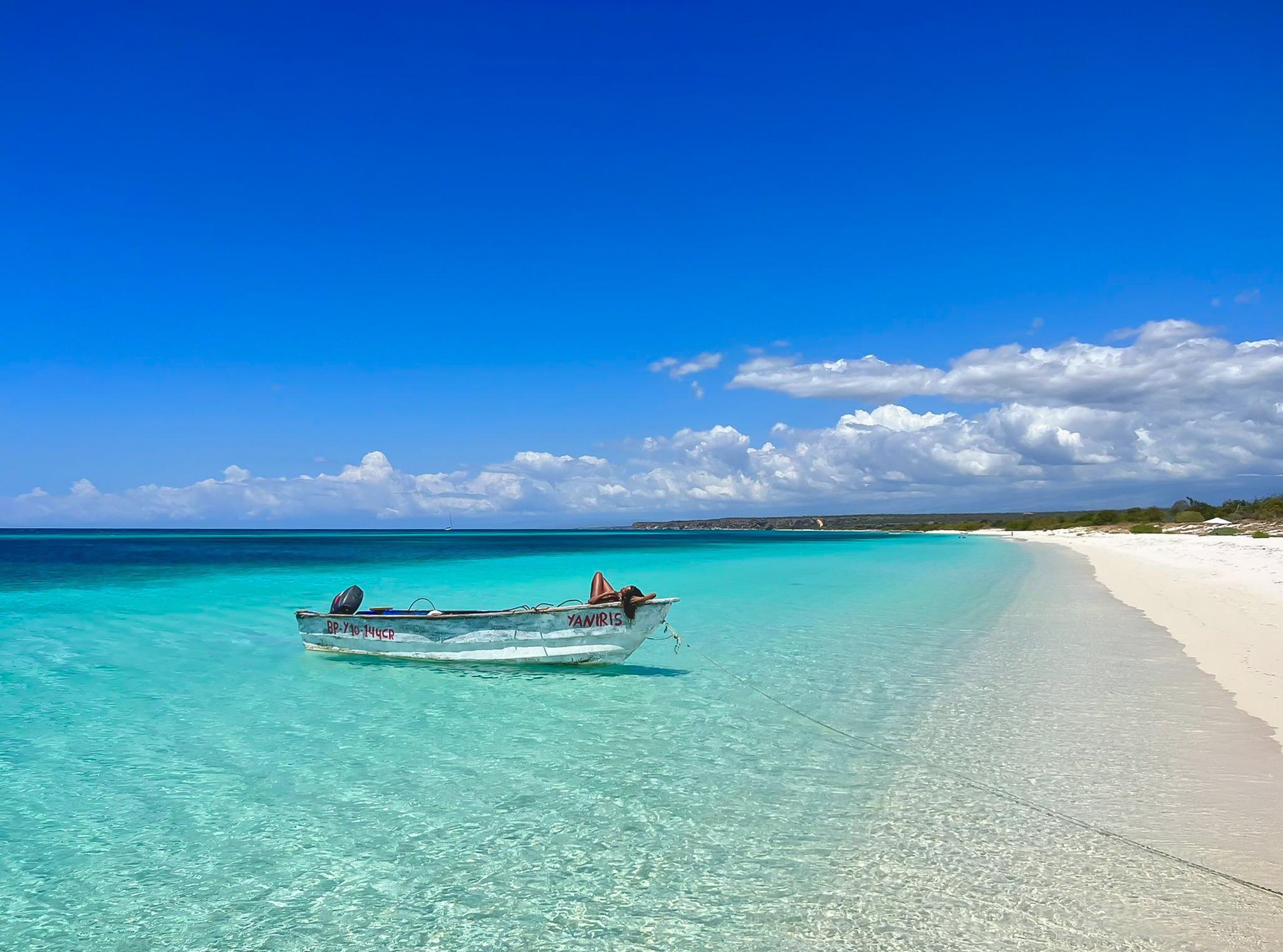 Santo Domingo: Bahía de las Águilas Private Day Trip – Jaragua National Park, Dominican Republic