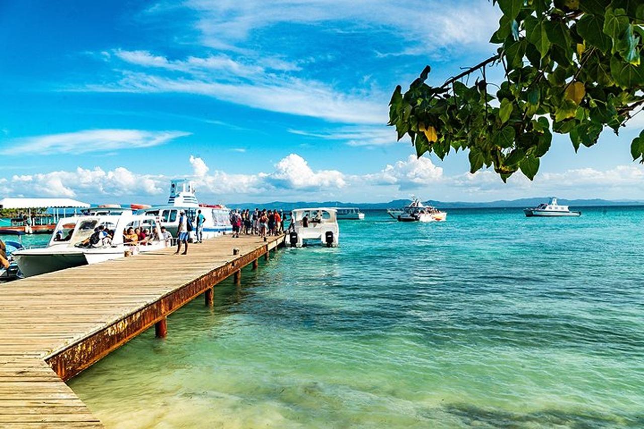 Santo Domingo: Private Bacardí Island & El Limón Waterfall – Cayo Levantado, Dominican Republic