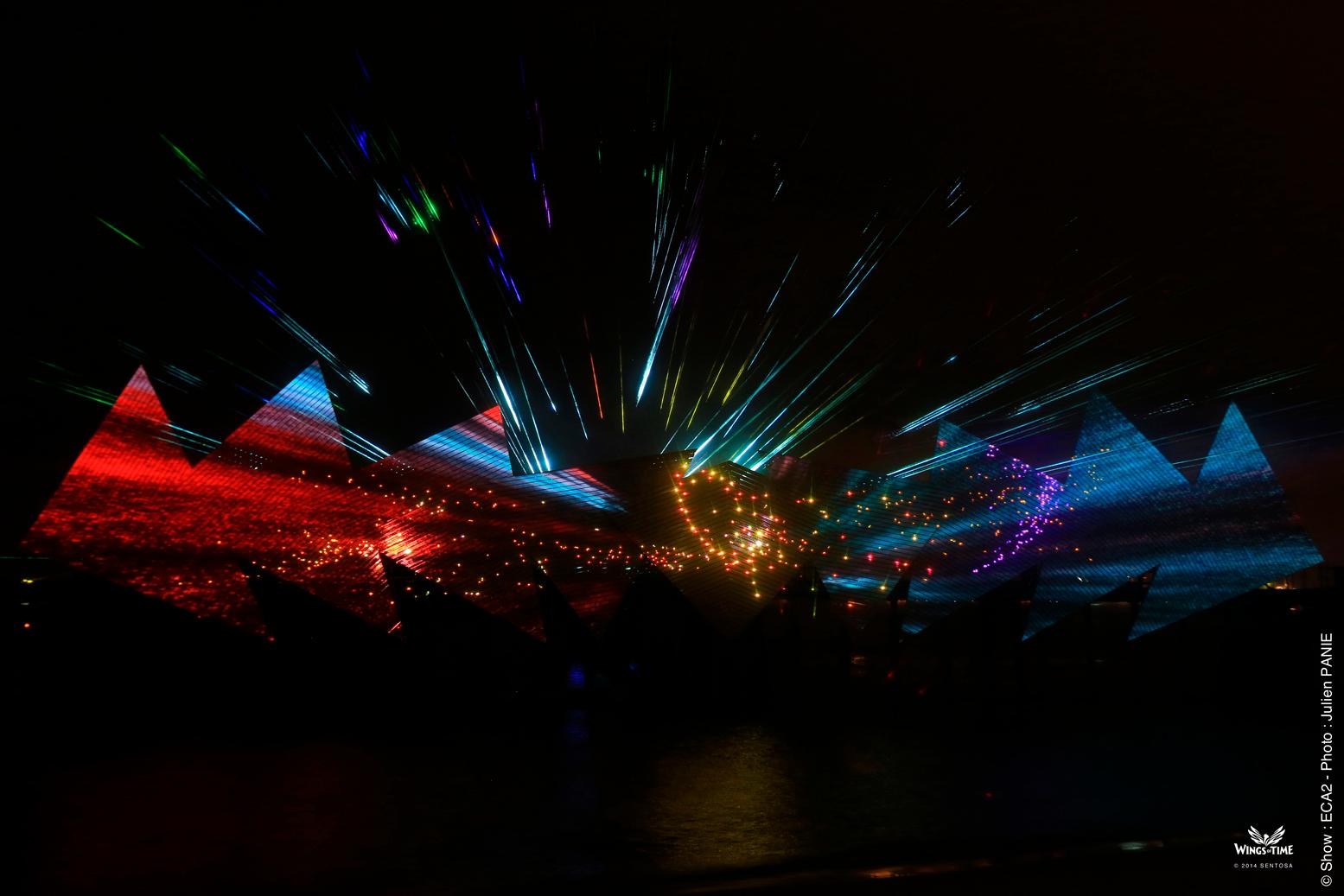 Sentosa: Wings of Time Show with Fireworks – Singapore