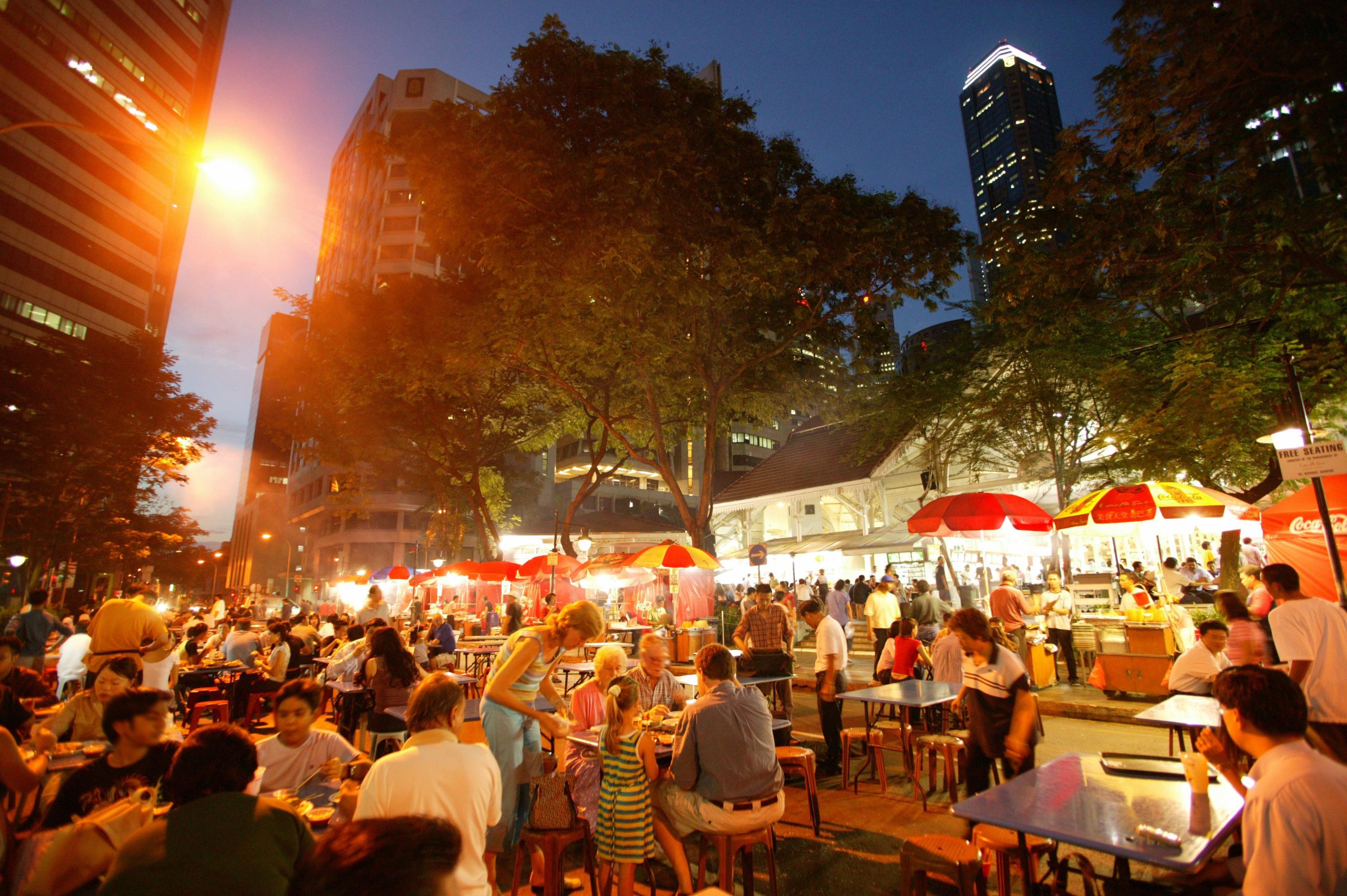 Singapore: Lau Pa Sat Night Street Food with Marina Bay Walk – Singapore