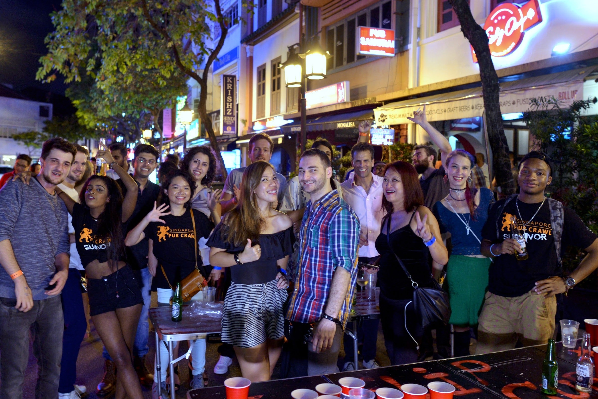 Singapore Pub Crawl – Party like a Local – Singapore