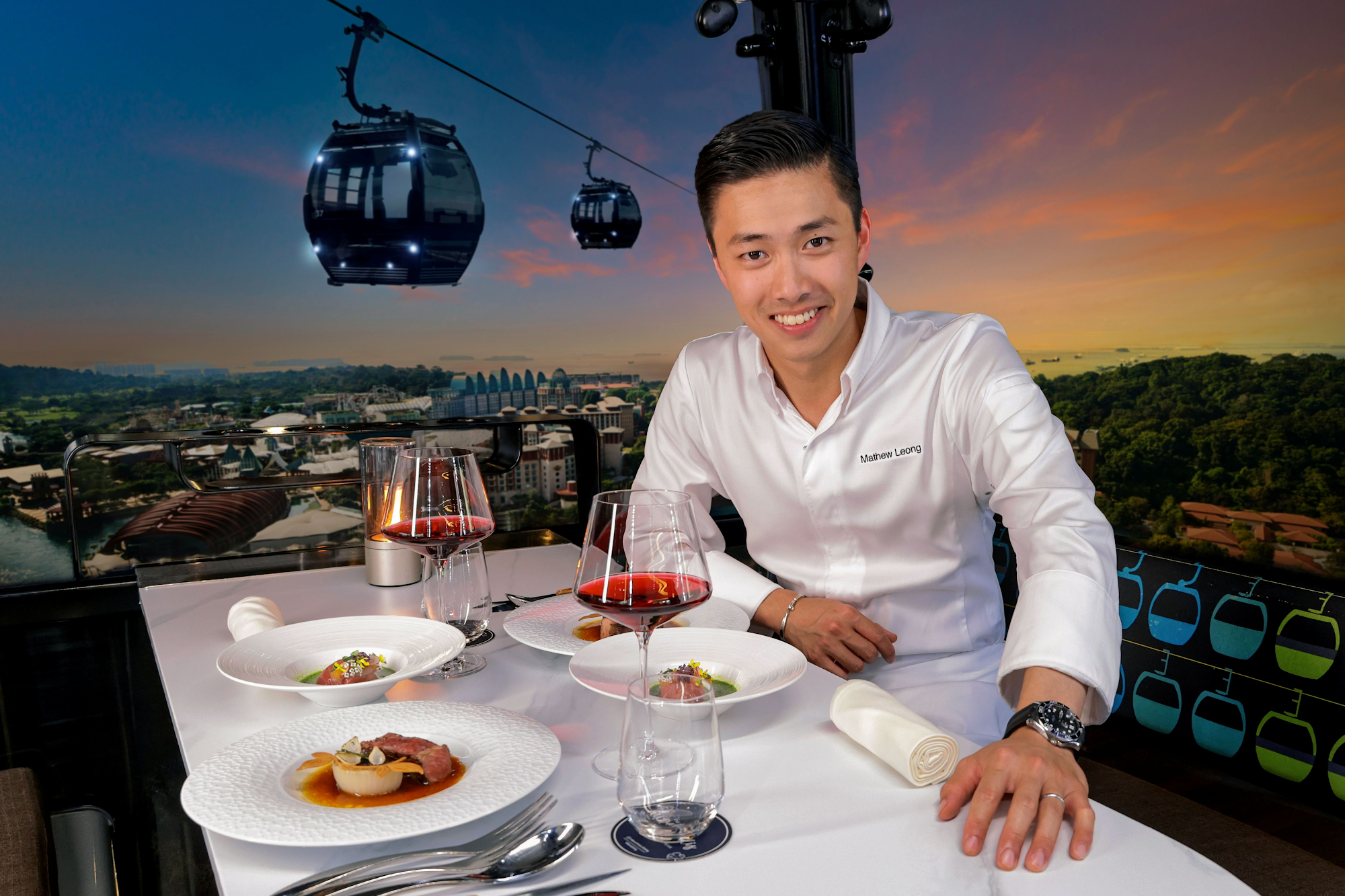 Singapore: Sentosa Cable Car SkyDining Experiences – Singapore