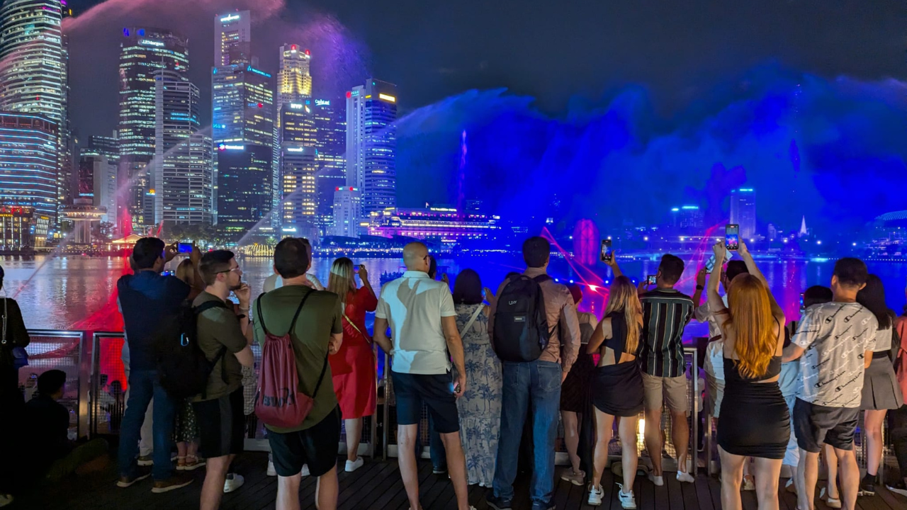 Singapore: Sunset River Cruise and Glittering Light Shows – Singapore
