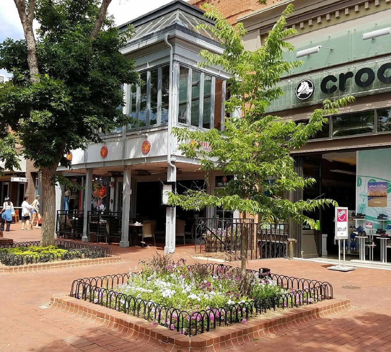 Small Group: Characteristic Towns around Denver 1-Day Tour – University of Colorado Boulder, Colorado