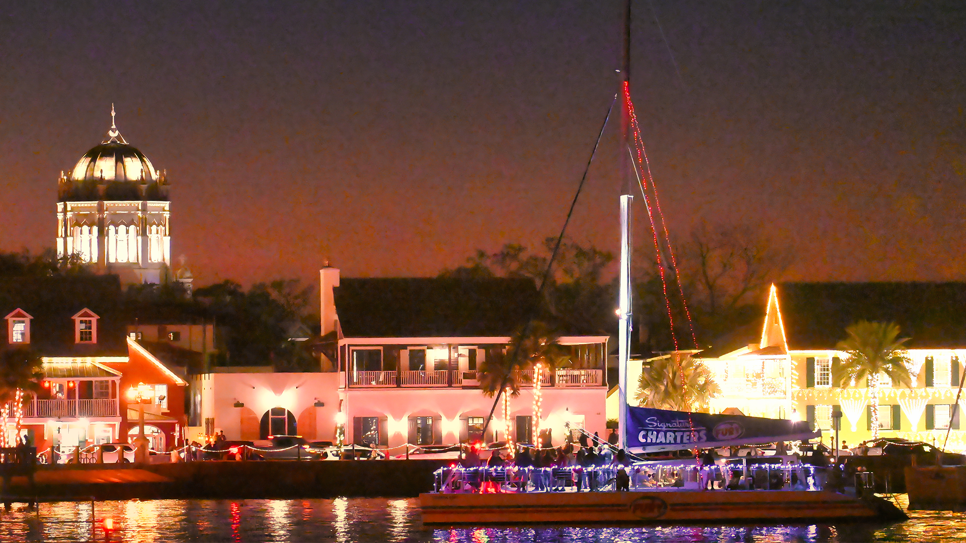 St. Augustine: Nights of Lights Cruise with Music and Drinks – St. Augustine, Florida