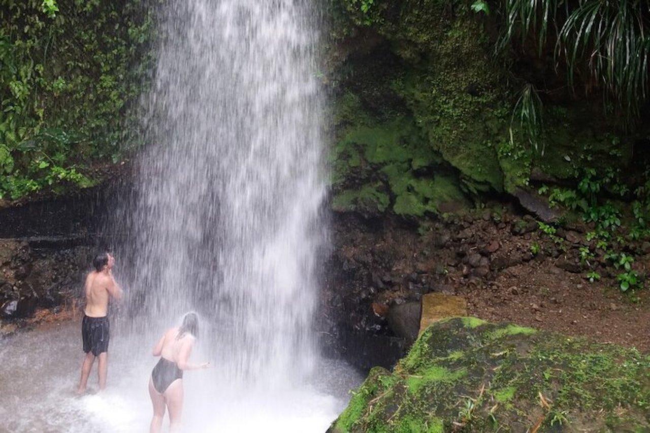 St. Lucia: Sulphur Springs Mud Bath and Toraille Waterfall – Saint Lucia
