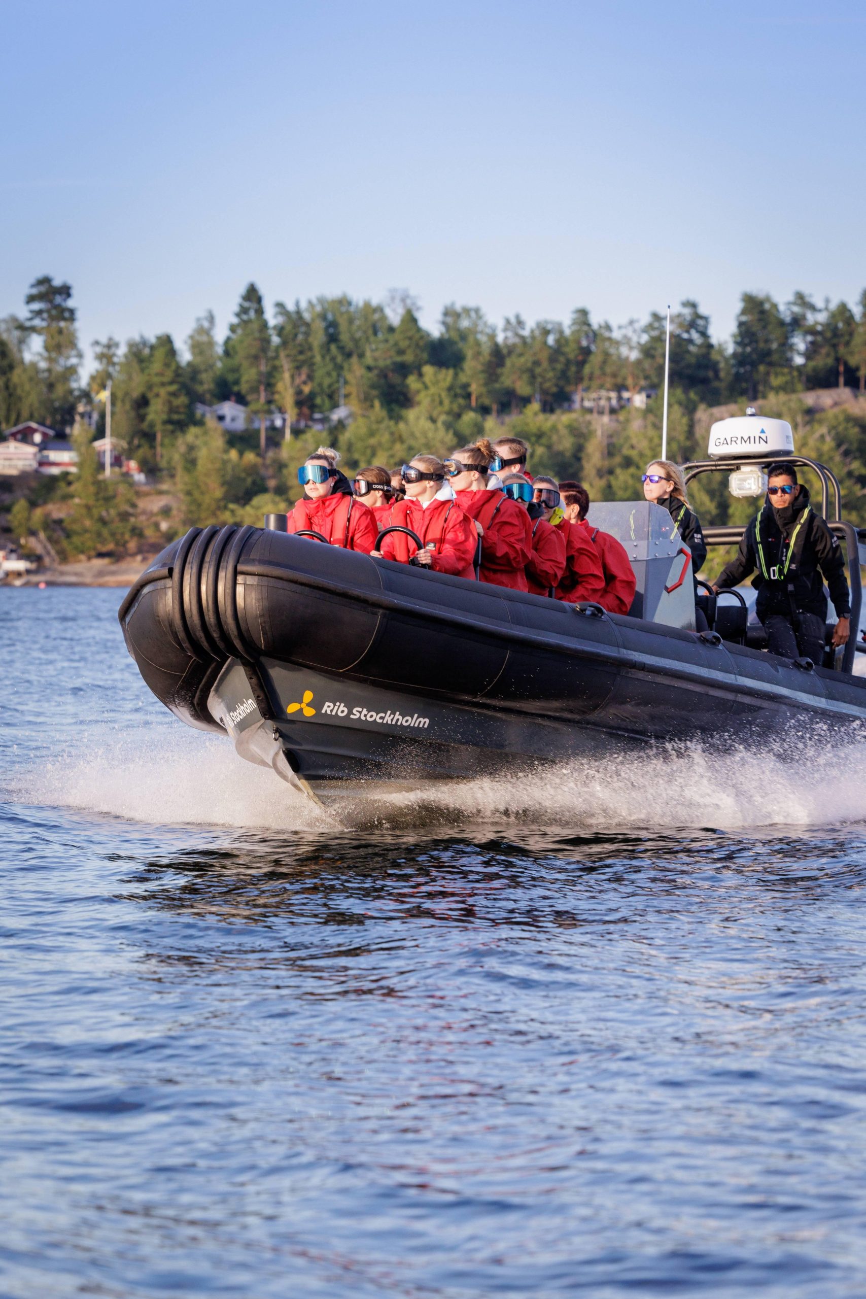 Stockholm: 2-Hour RIB Speed Boat Tour of the Archipelago – Vaxholm, Sweden