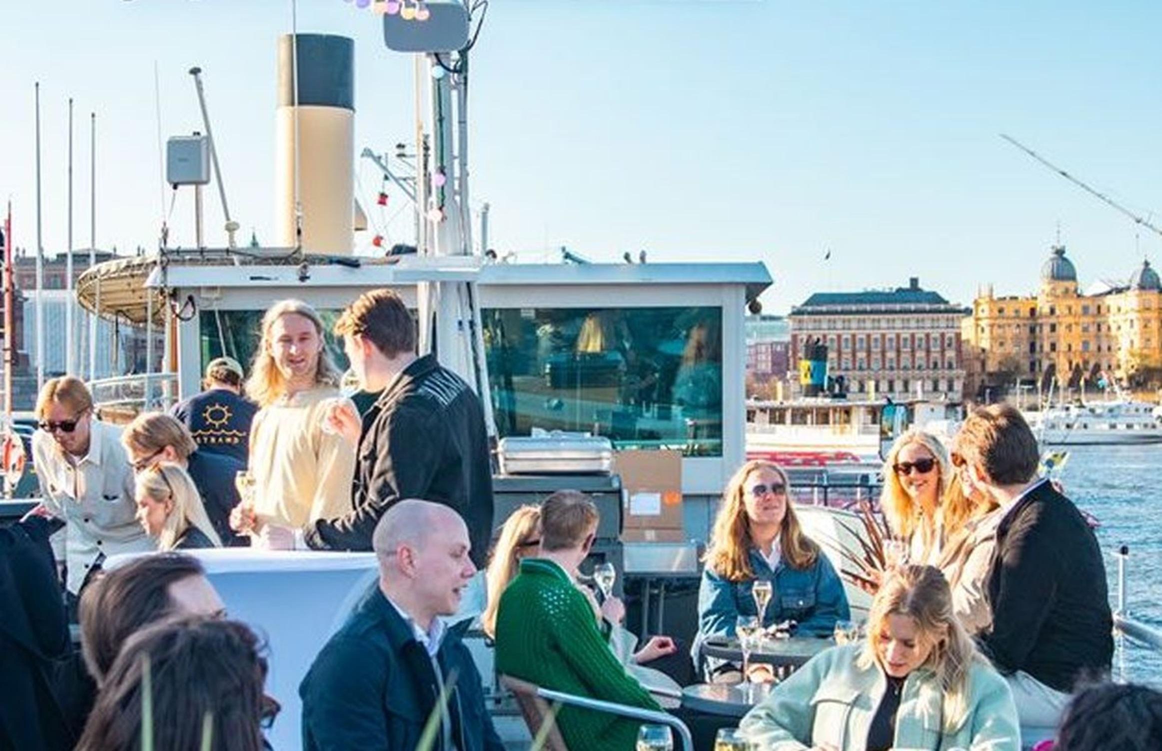 Stockholm: Guided Archipelago Islands Tour – Fjäderholmarna, Sweden