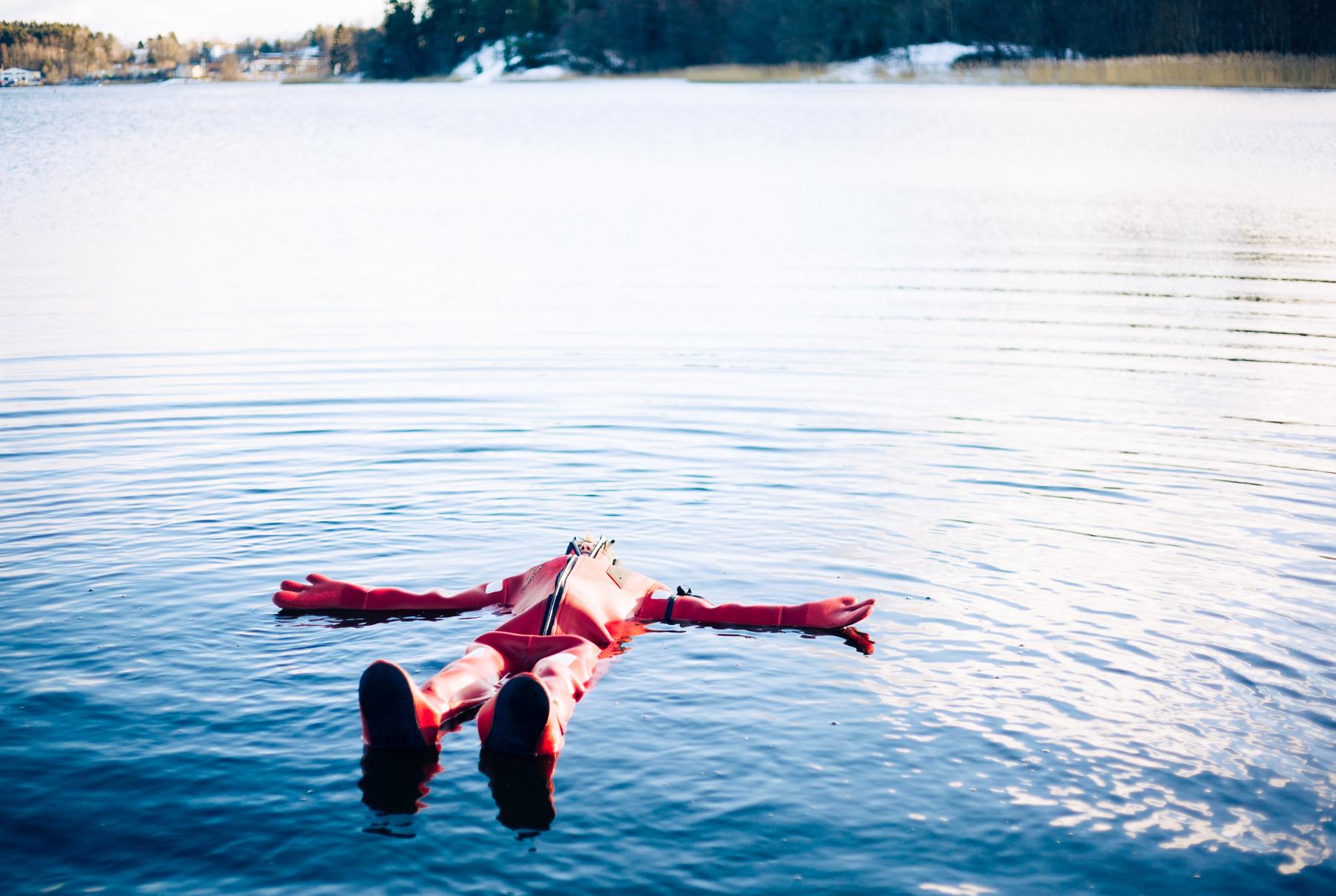 Stockholm: Hike, Forest Lunch, and Cold-Water Floating – Vaxholm, Sweden