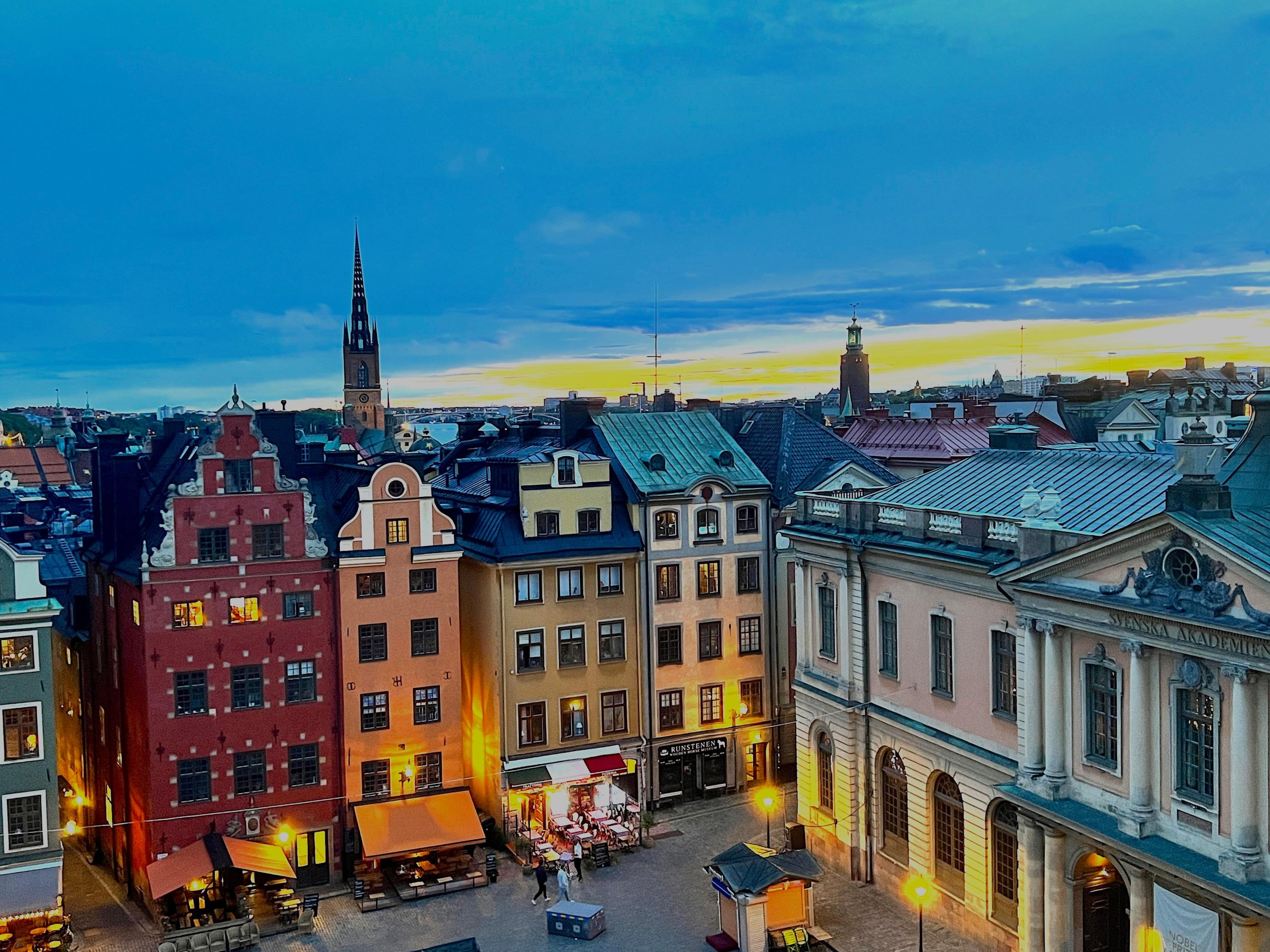 Stockholm Old Town Tour by Locals + Souvenir Poster – Stockholm, Sweden