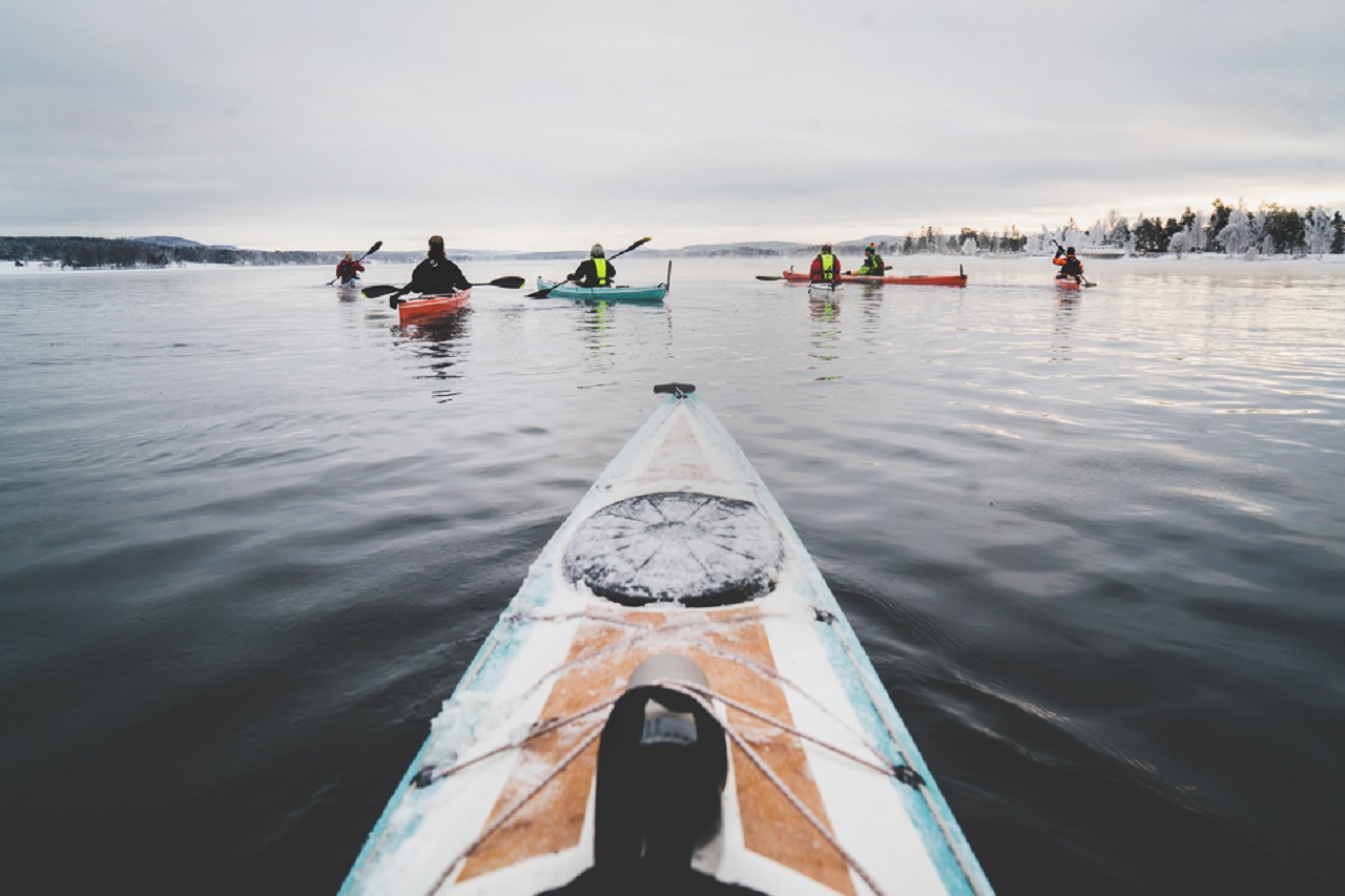Stockholm: Winter Archipelago Kayak Tour with Warm Lunch – Stockholm, Sweden