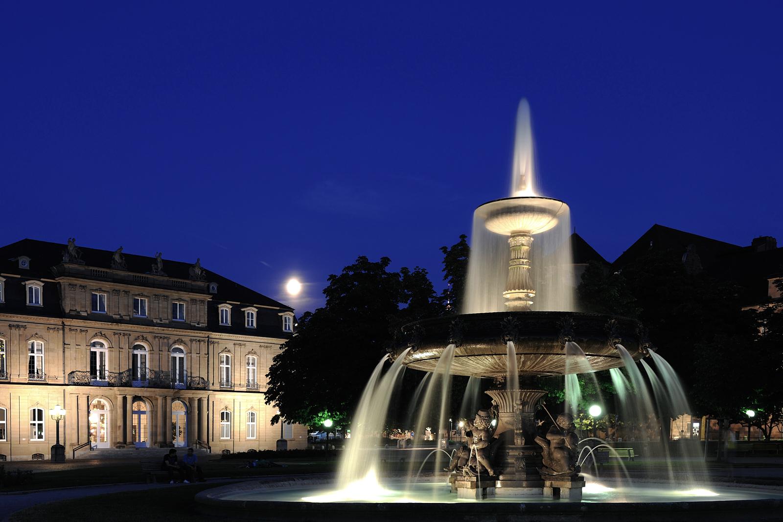 Stuttgart: Guided Ghost Walking Tour – Stuttgart, Germany