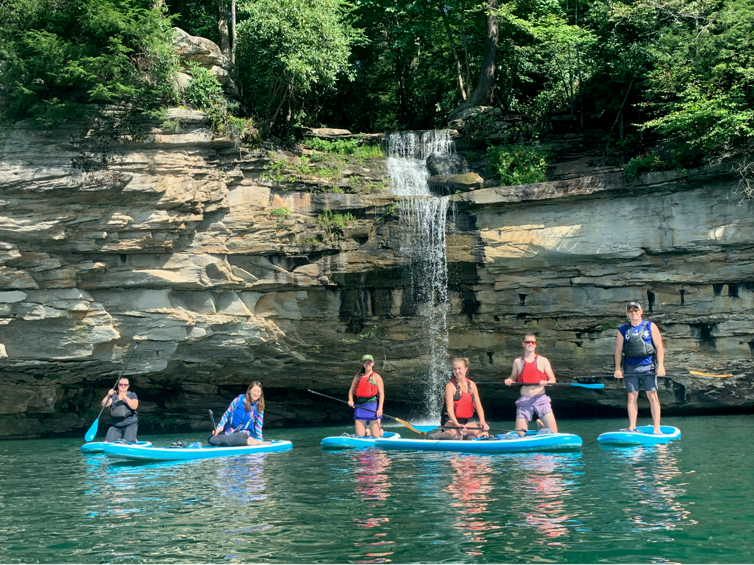 Sumerville: Paddle Board Rental with Life Jacket – Summersville Lake, West Virginia