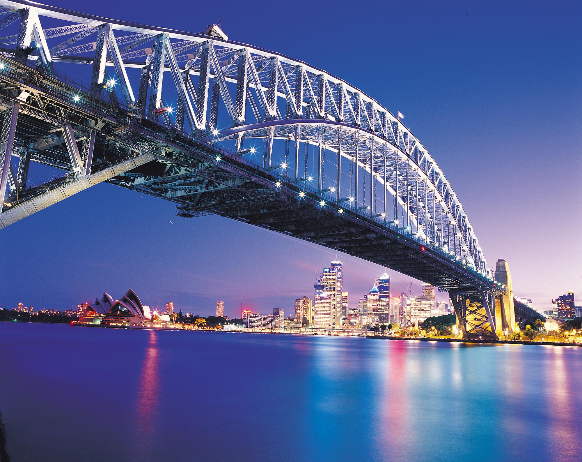 Sydney: BridgeClimb Sydney Harbour Summit Night – Sydney, Australia