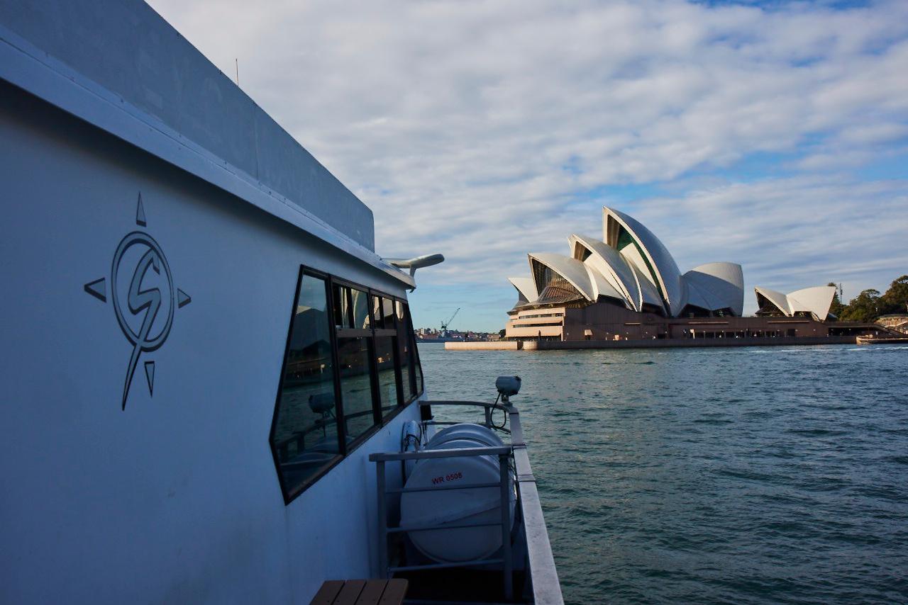 Sydney: Harbour Cruise with Buffet Lunch – Sydney, Australia