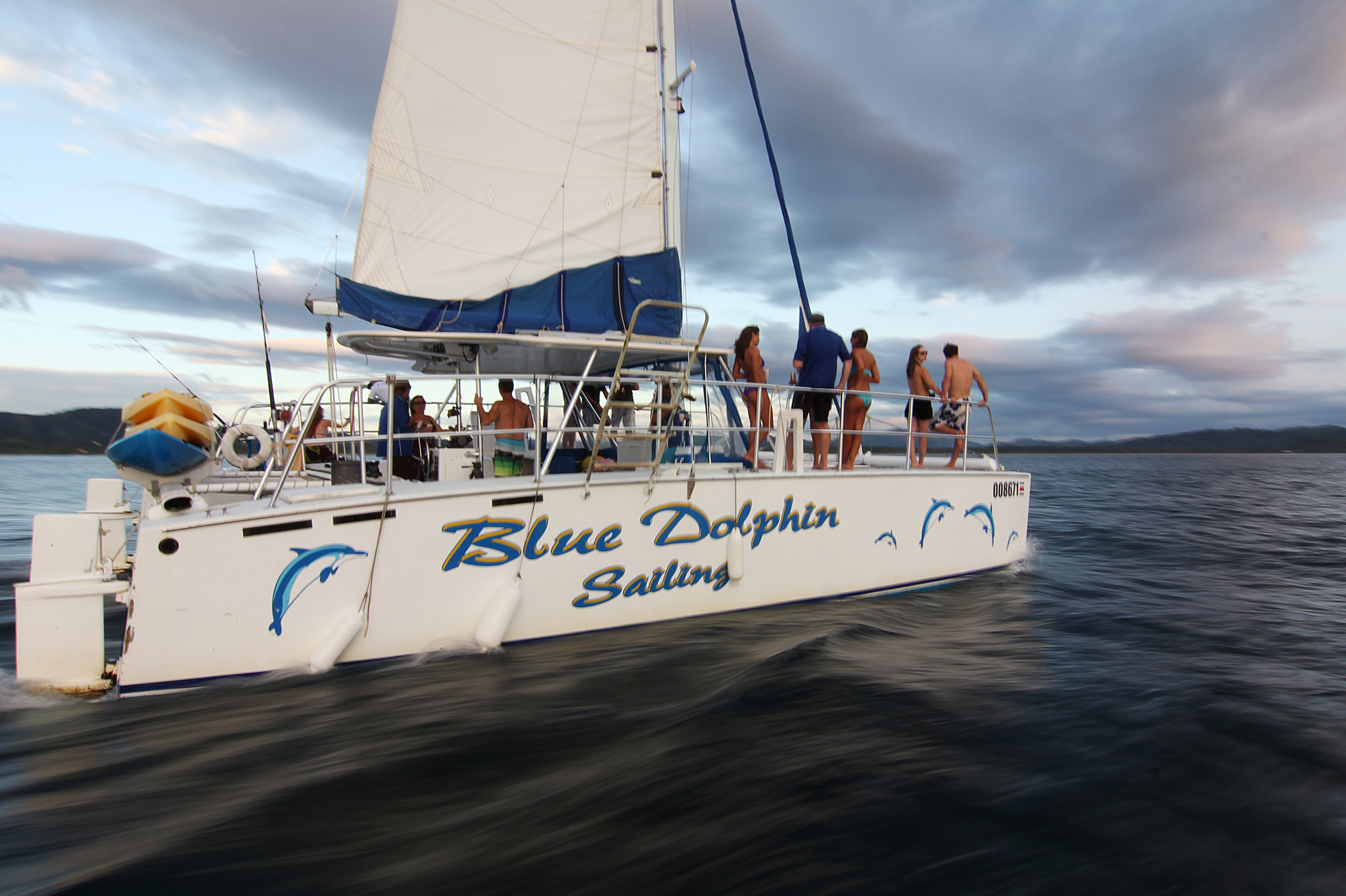 Tamarindo: All-Inclusive Catamaran Sailing Tour – Tamarindo, Costa Rica