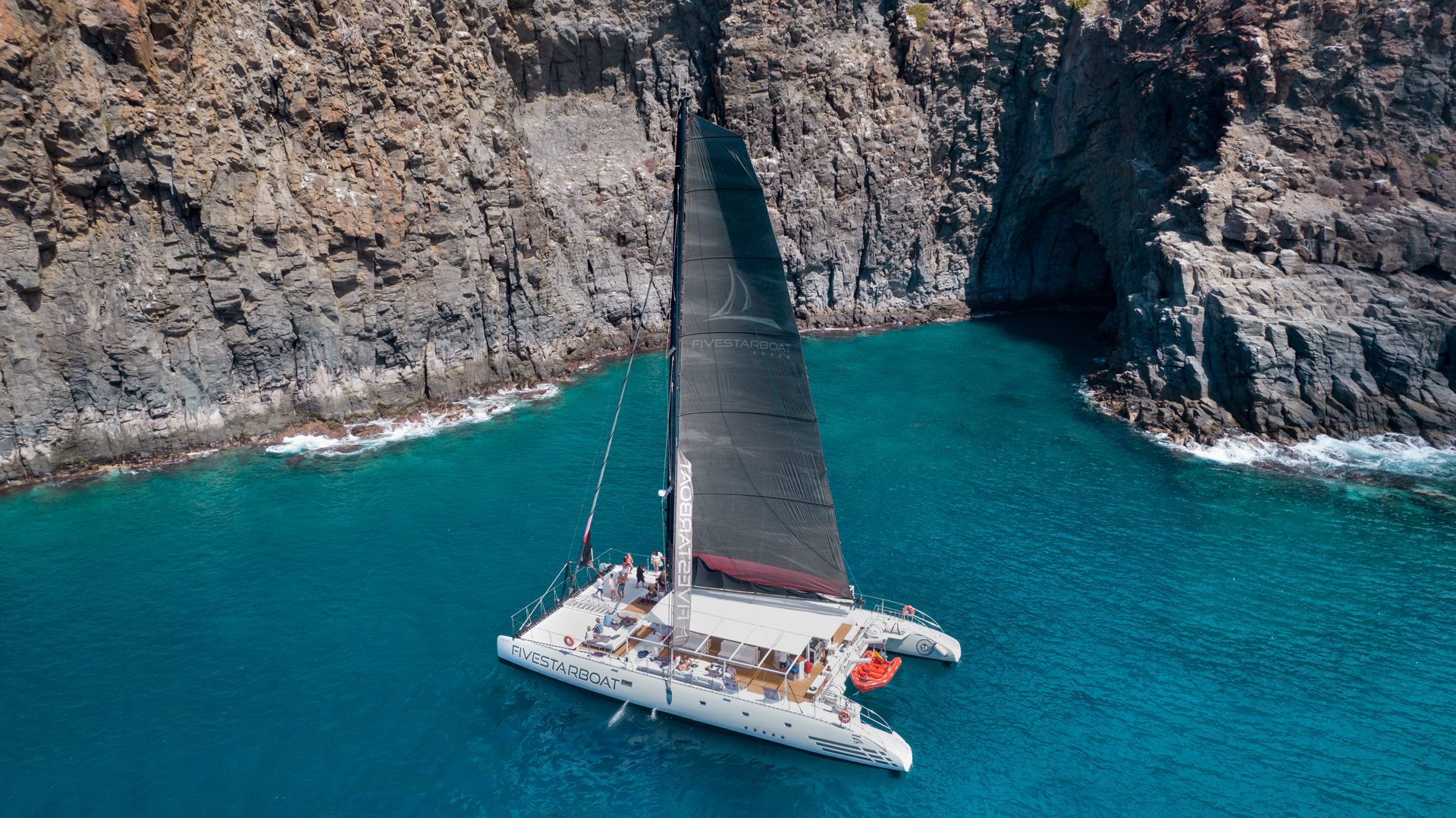 Tenerife: Catamaran Cruise with Brunch and Unlimited Drinks – Los Cristianos, Spain