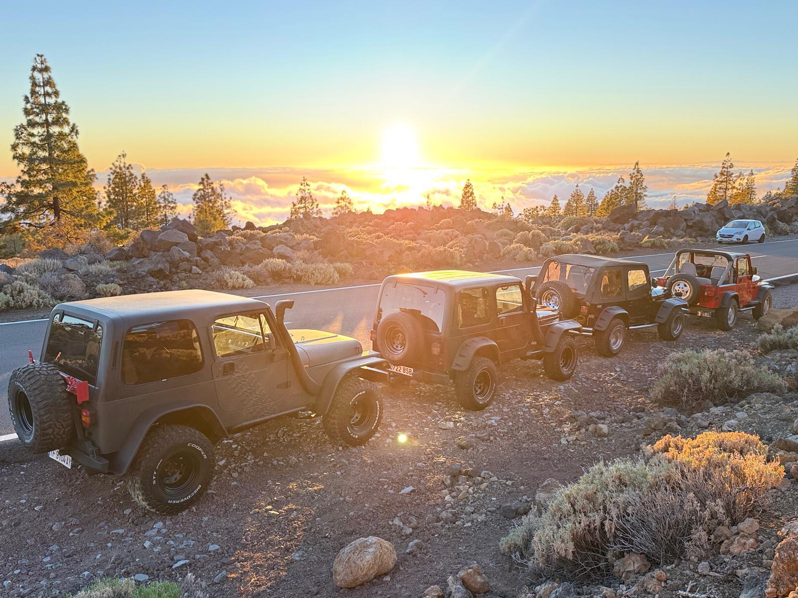 Tenerife: Jeep Wrangler Tour to Mount Teide, Day and Sunset – Canary Islands, Spain