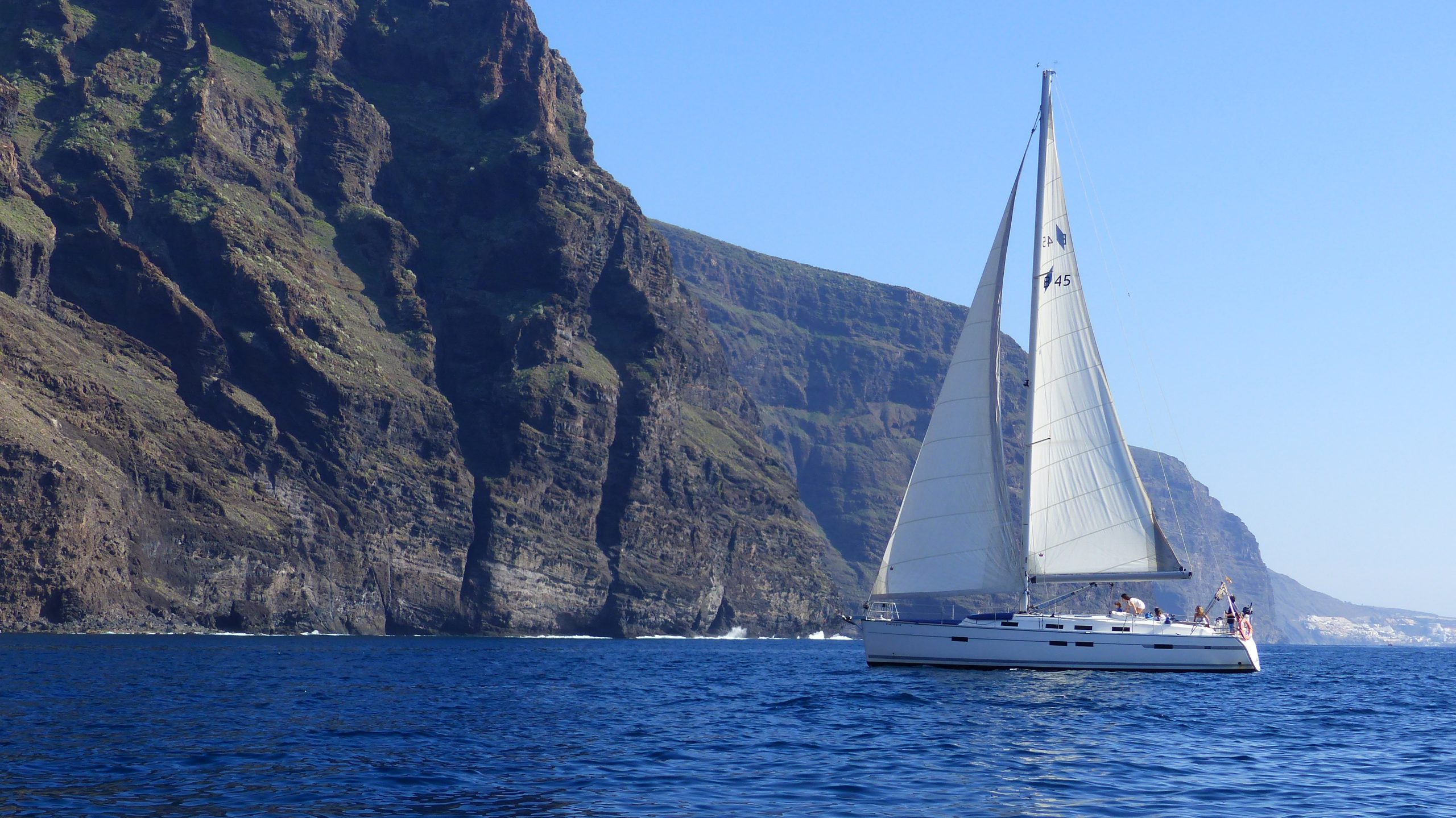 Tenerife: Los Gigantes Whale Watching Cruise by Sail Boat – Los Gigantes, Spain